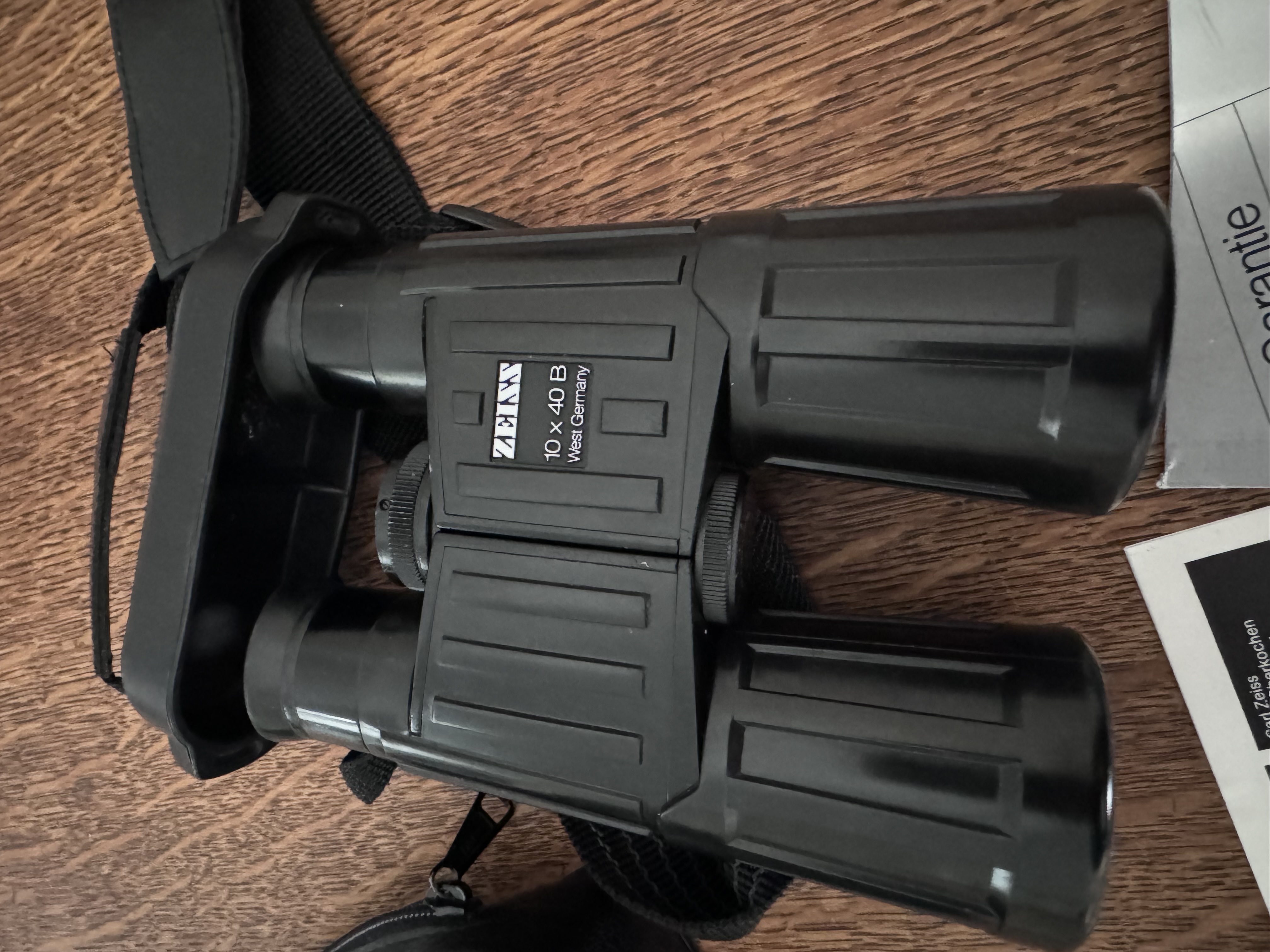 Carl Zeiss 10x40 Rubber Armoured Binoculars