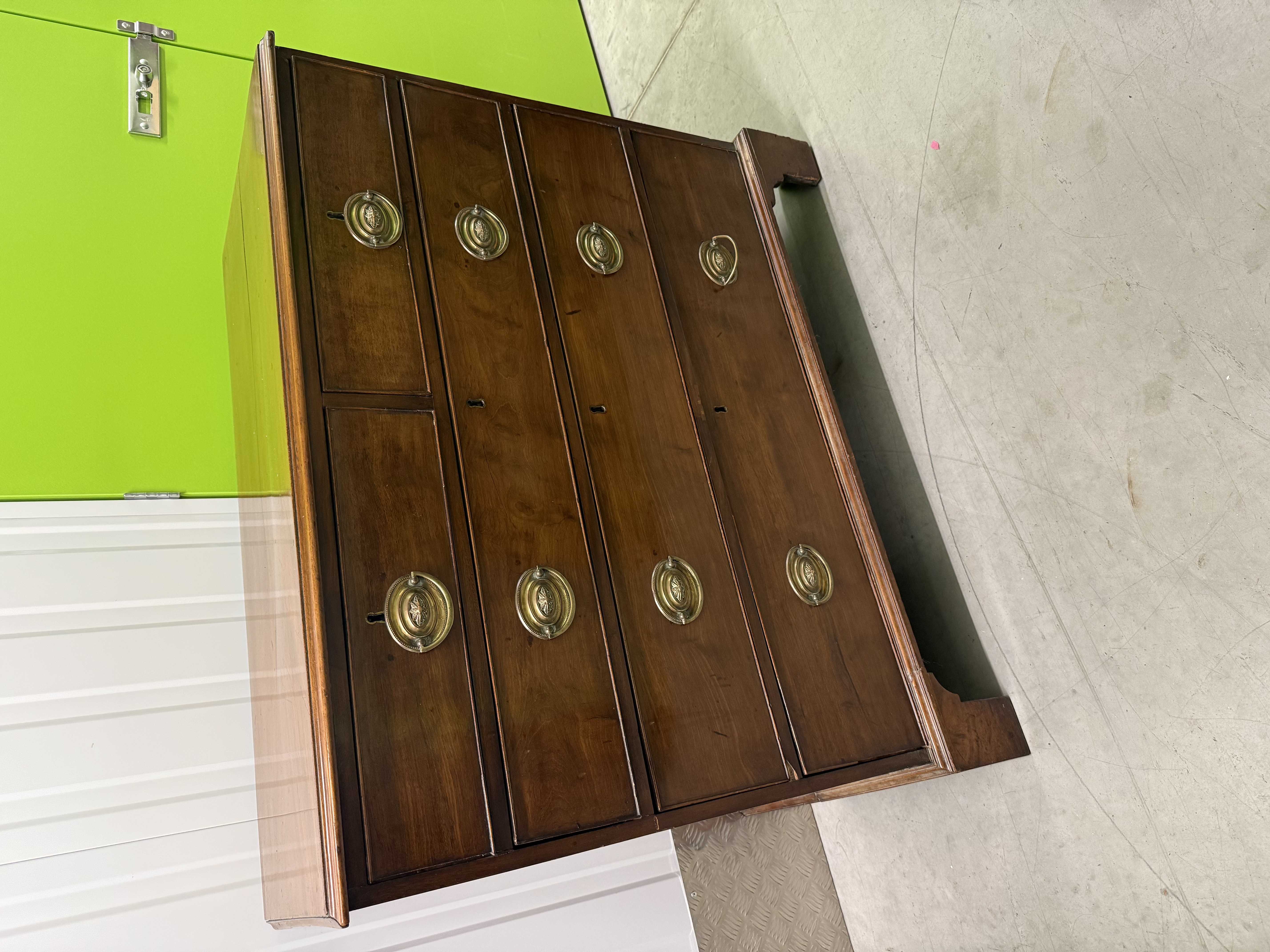 Antique Georgian mahogany chest of drawers 