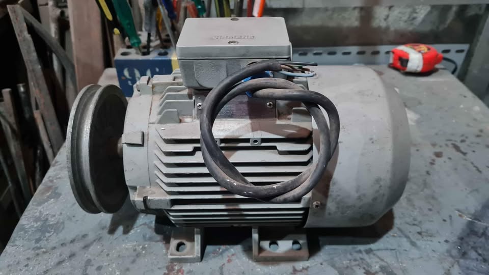 motor eléctrico Siemens 1.5hp