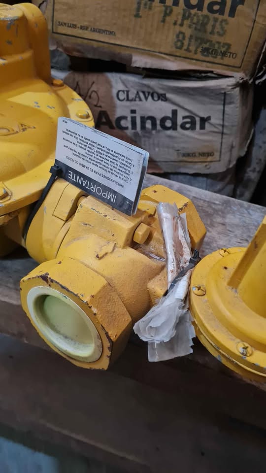regulador de presión de gas de la marca MEQA, tipo S-248.