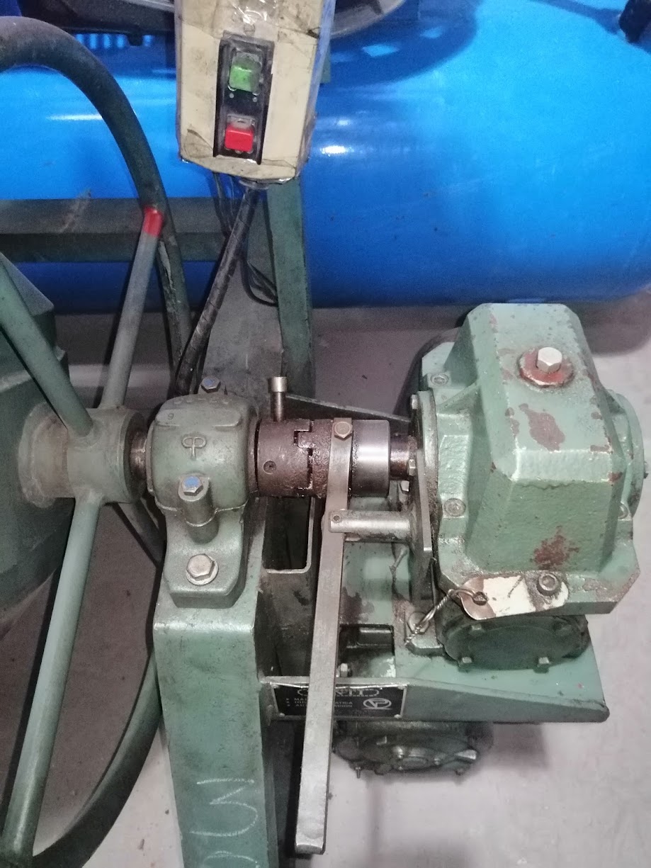 Mezcladora industrial con sistema de descarga