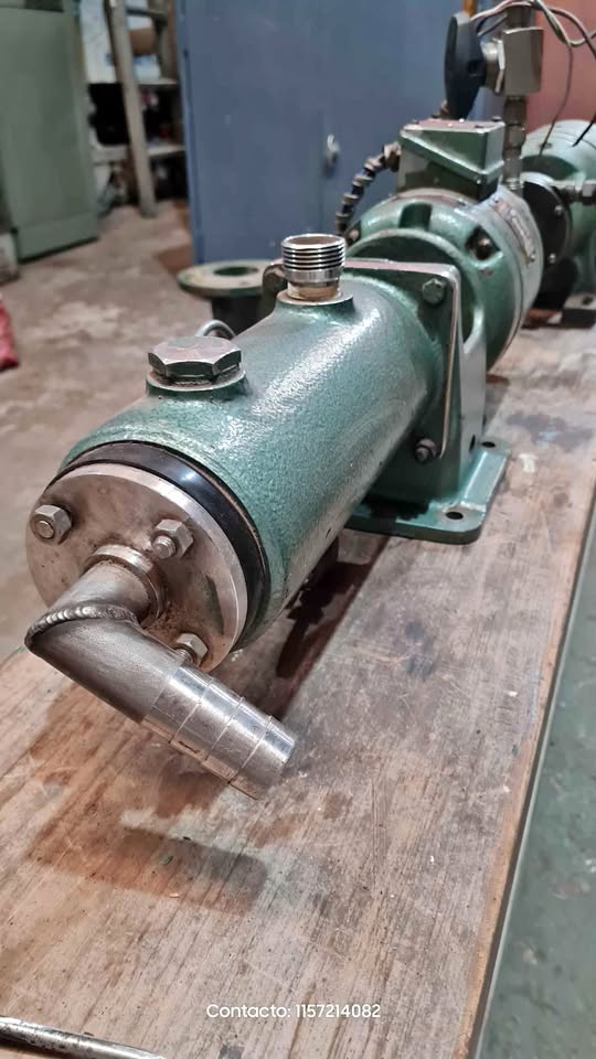 bomba industrial con motor eléctrico de la marca L. Bernard, modelo GT/424