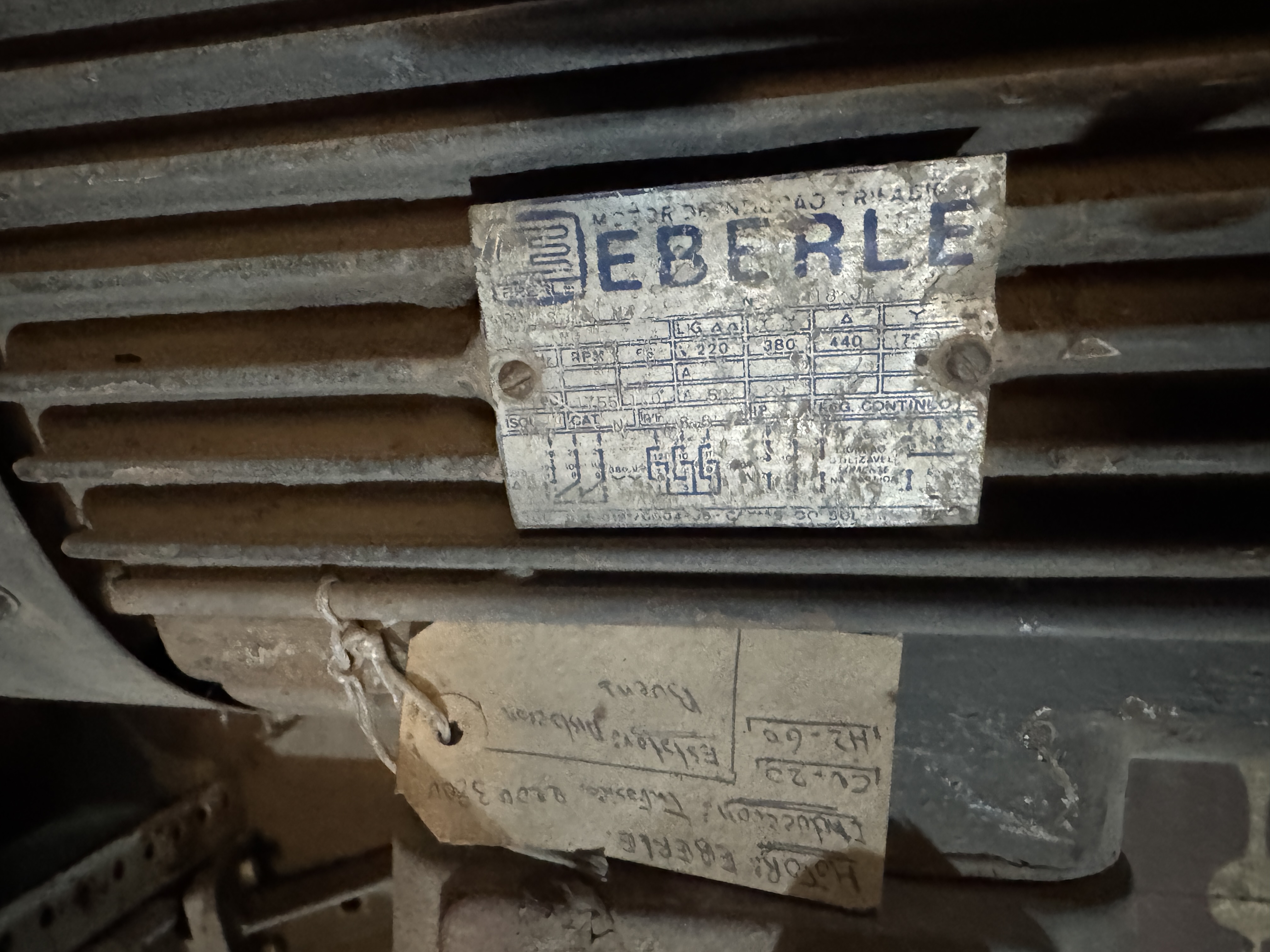 2 Motor eberle Trifasico 20cv h260