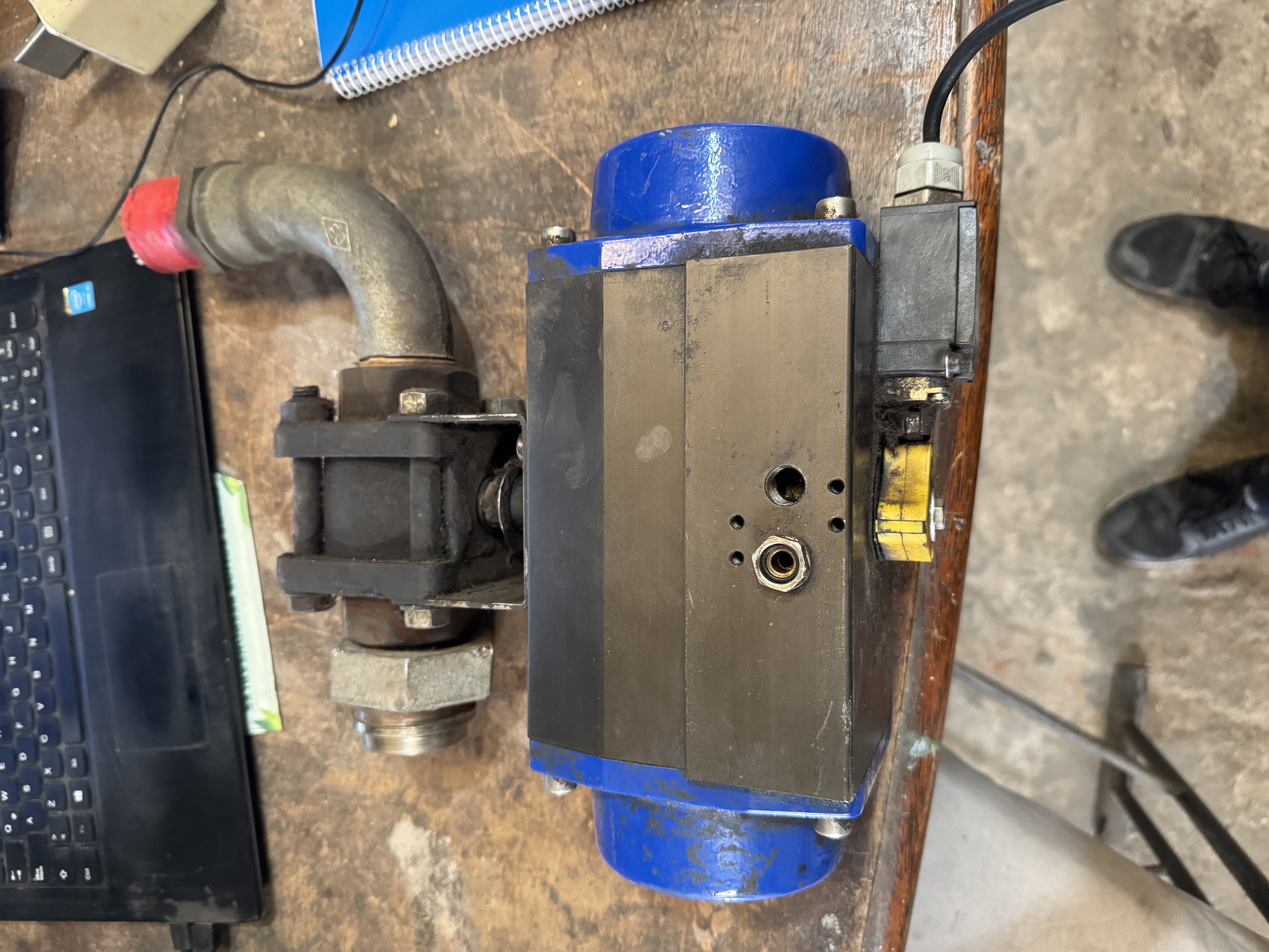 Air torque actuador at130 sr6 