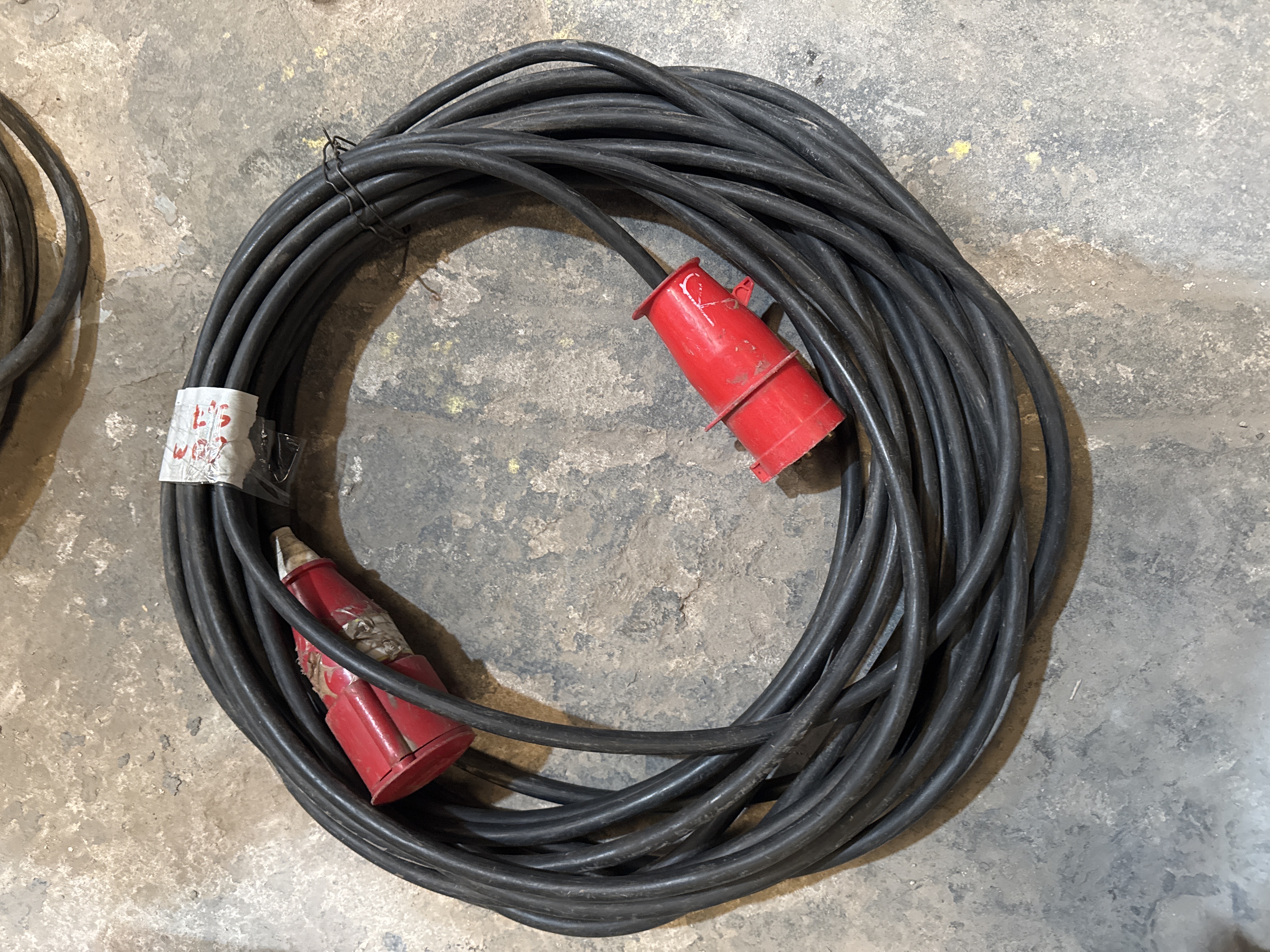 Cable alargue Trifasico 20 m con fichas Steck 
