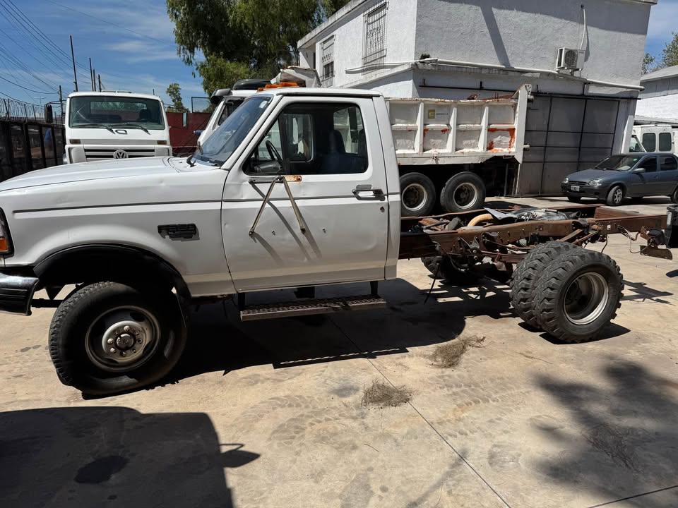 Ford 350 4x4 americana 1997