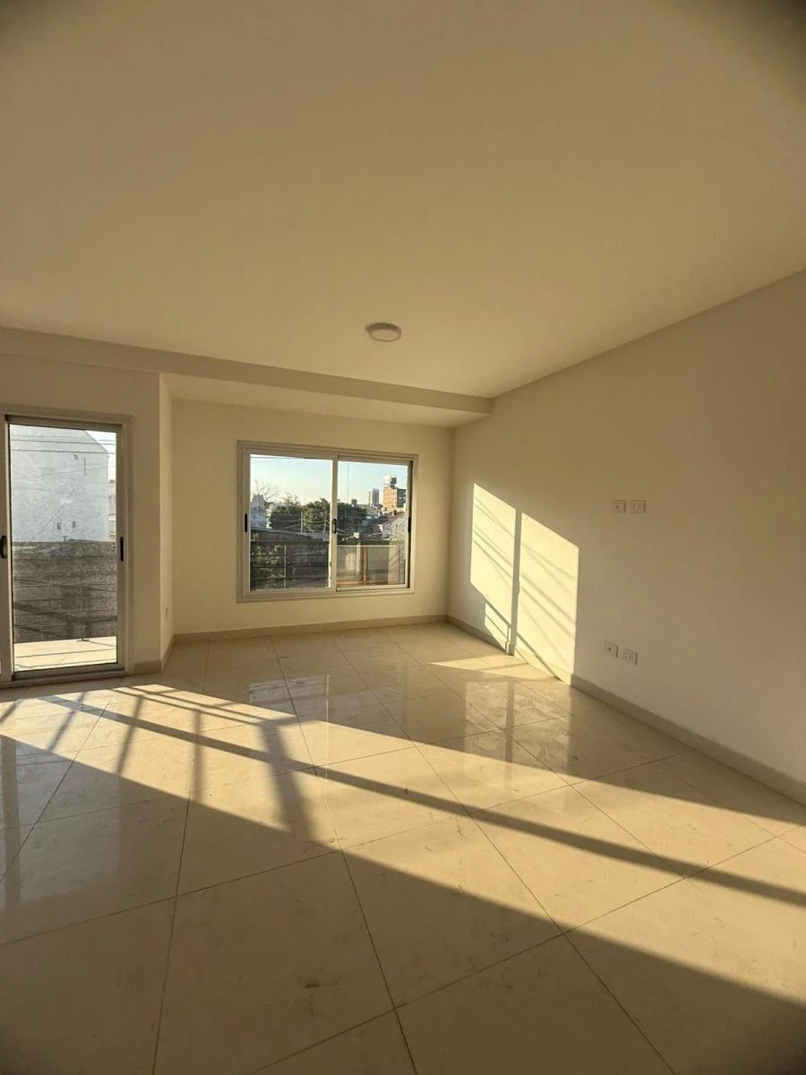 Departamento 3 ambientes con opción cochera