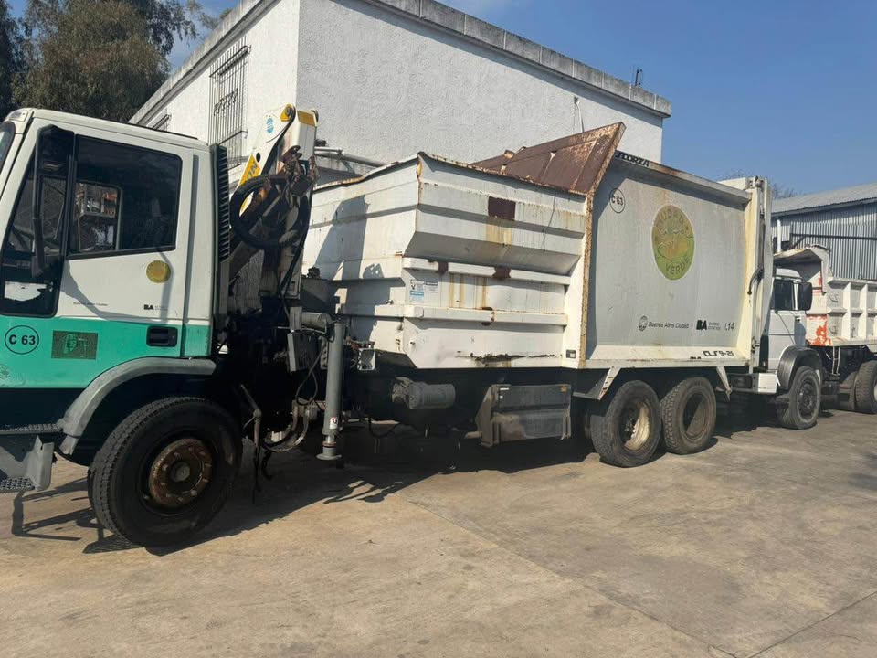 Iveco tector 170 e22 titular 2014 con hidrogrua