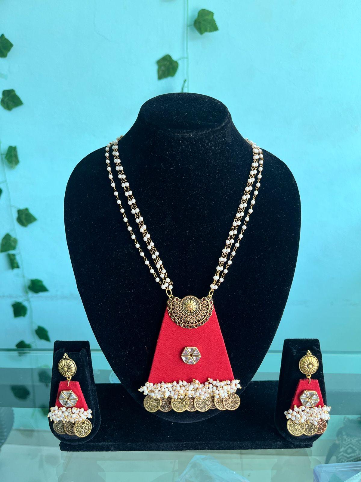 Elegant Red and Gold Jewelry Set