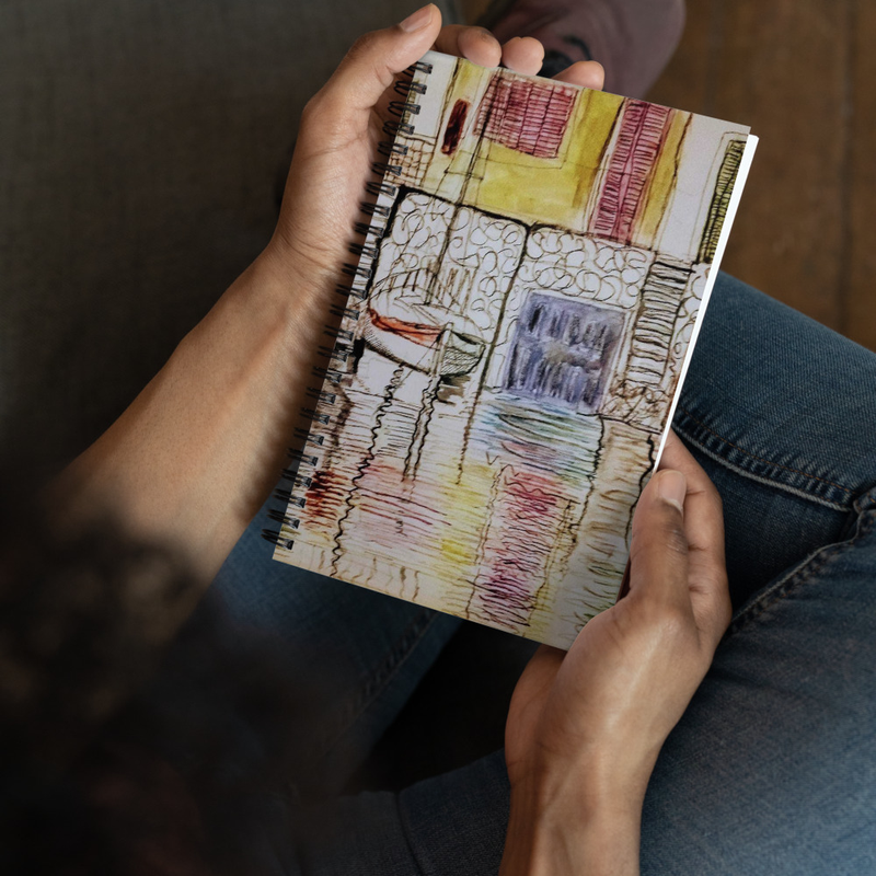 Cuaderno con portada artística