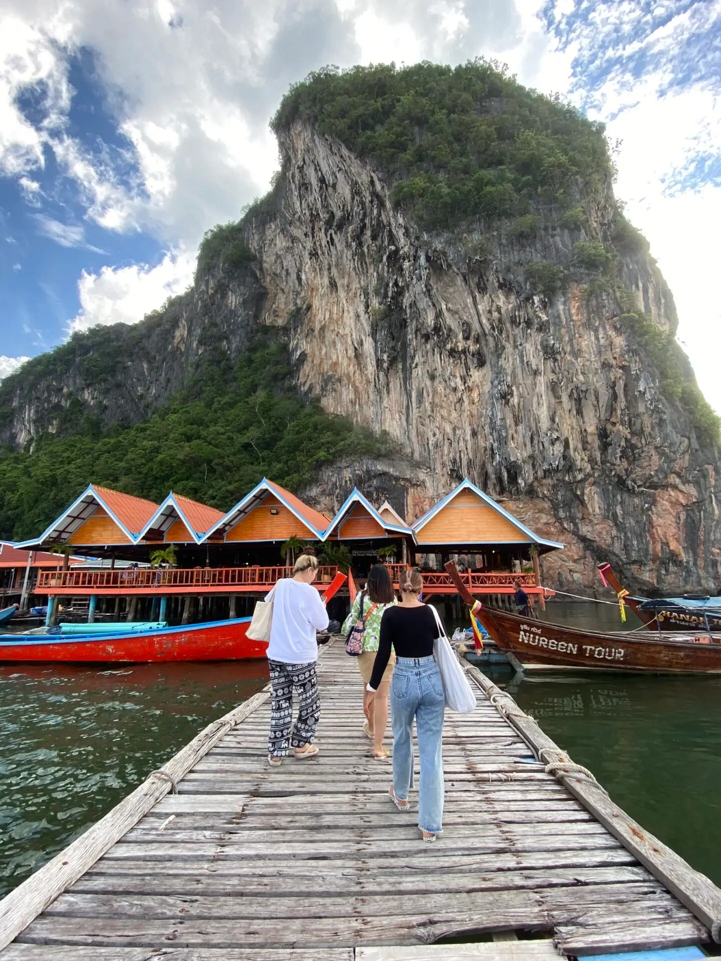 James bond saindo de Krabi