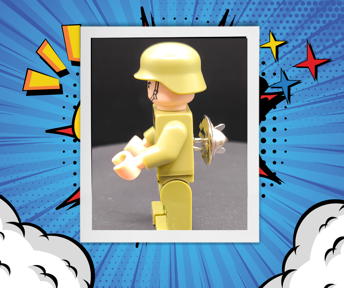 Soldier 2 - Figure brooch