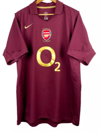 2005-2006 Arsenal Maillot Henry manches courtes 