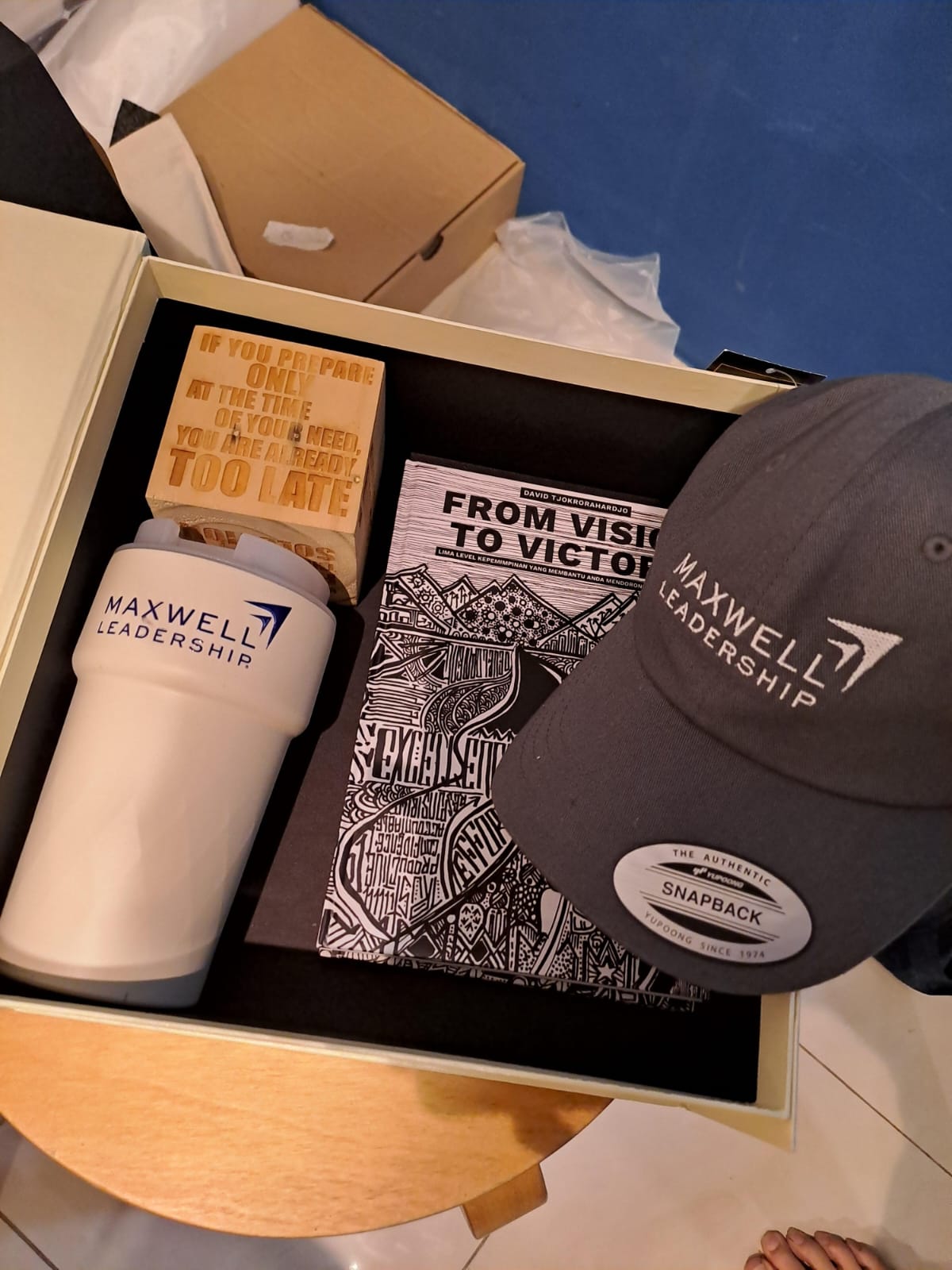 Christmas Package - David Tjokrorahardjo