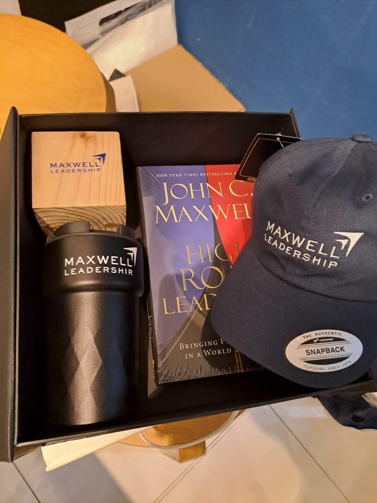 Christmas Package - John C. Maxwell