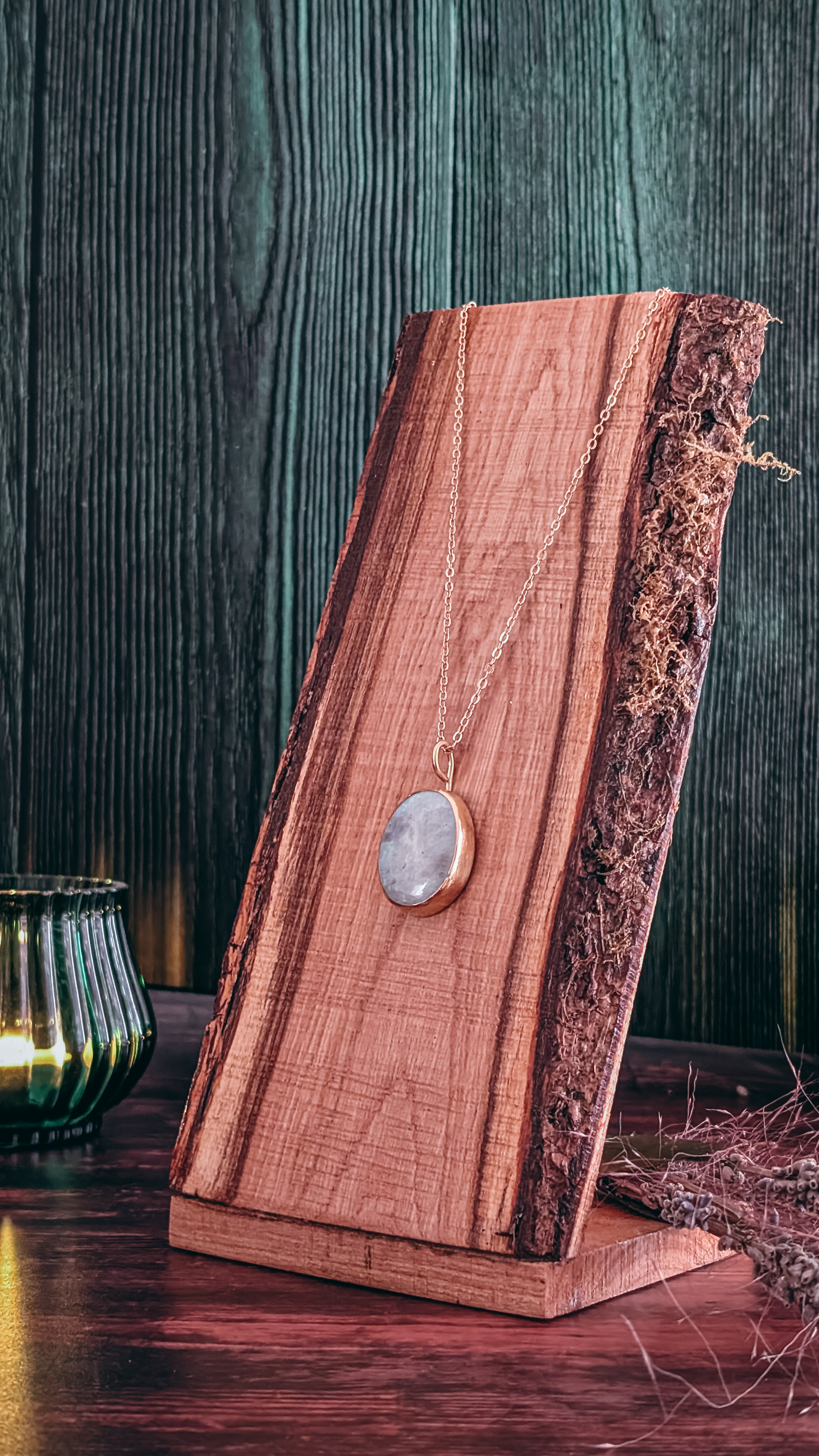 Collier Lanterne des Profondeurs