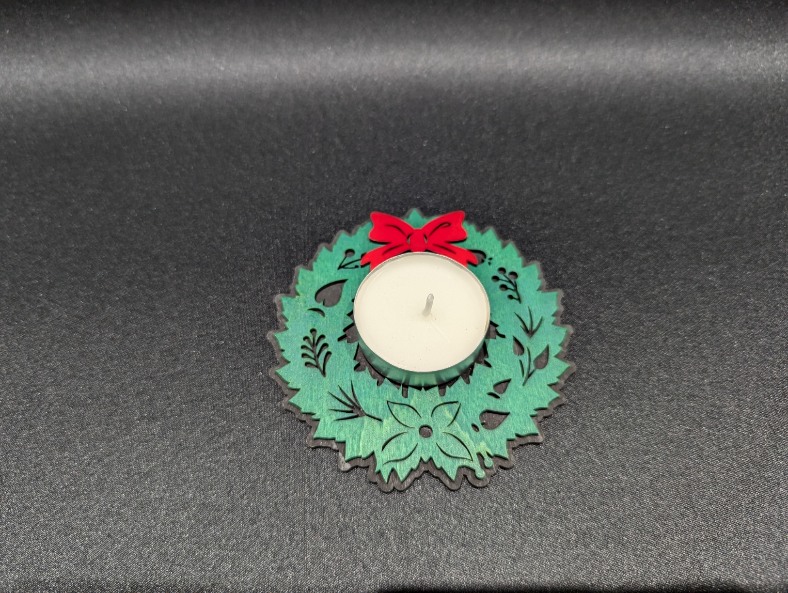 Christmas Wreathe Tealight Candle Holder