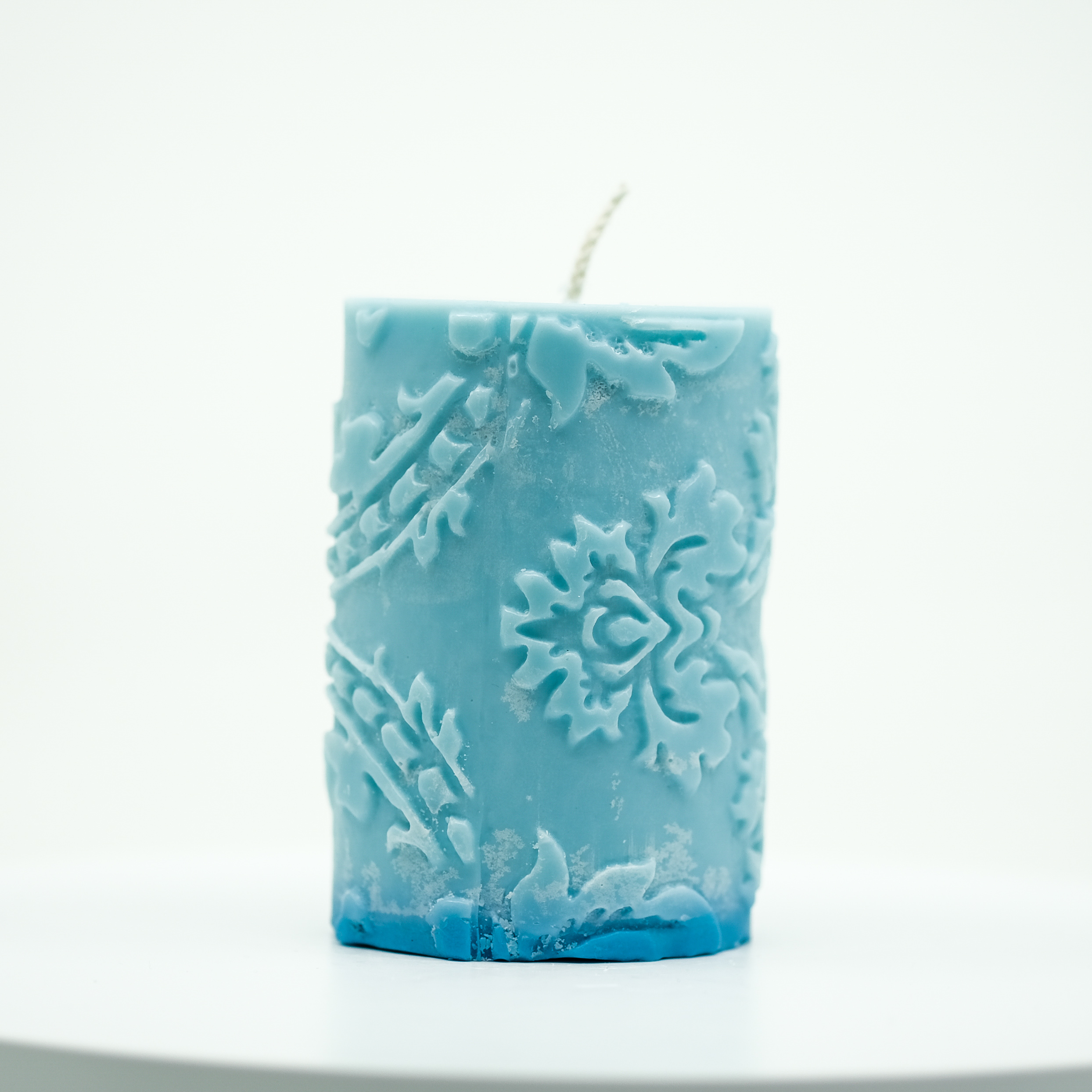 Žvakė - ornamentinė 1