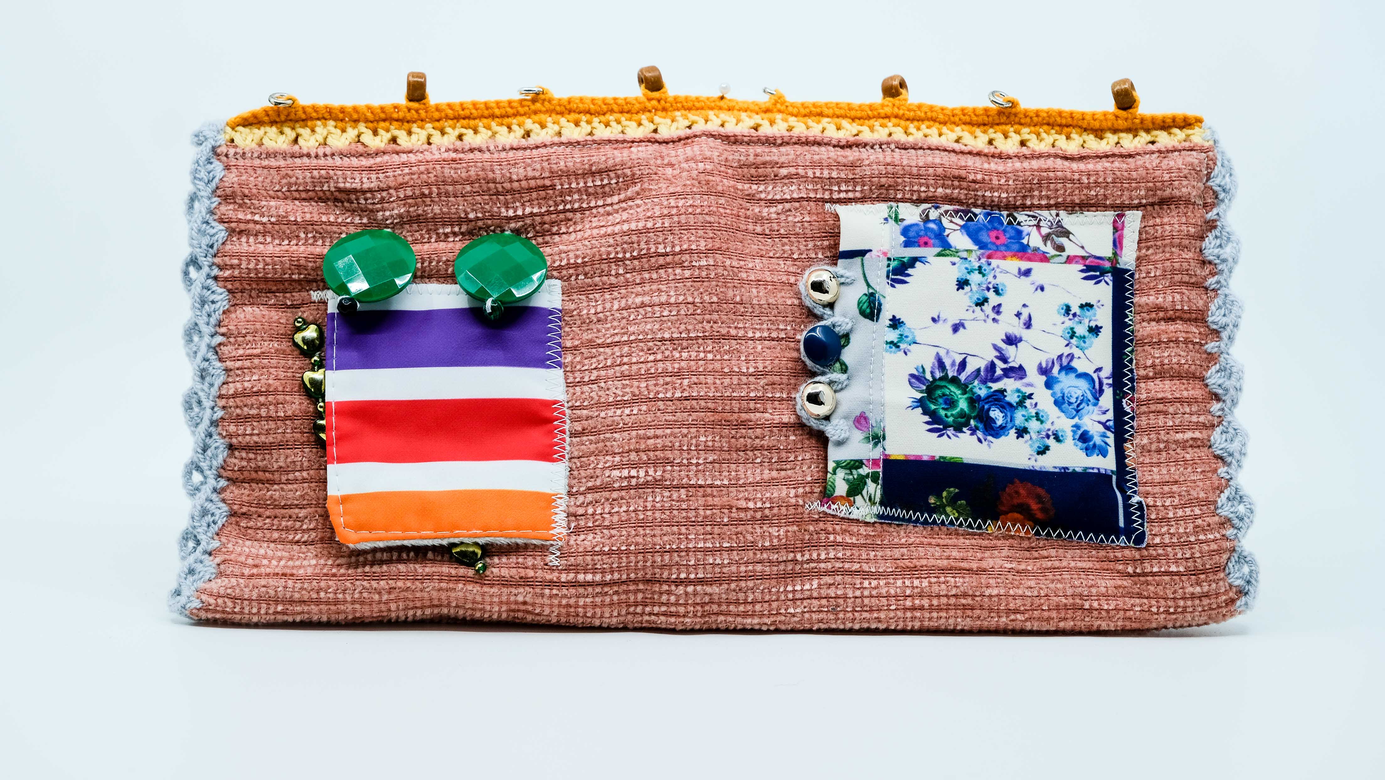 Rankovė - Demencija, Alzheimerio liga sergančių žmonių užimtumo priemonė