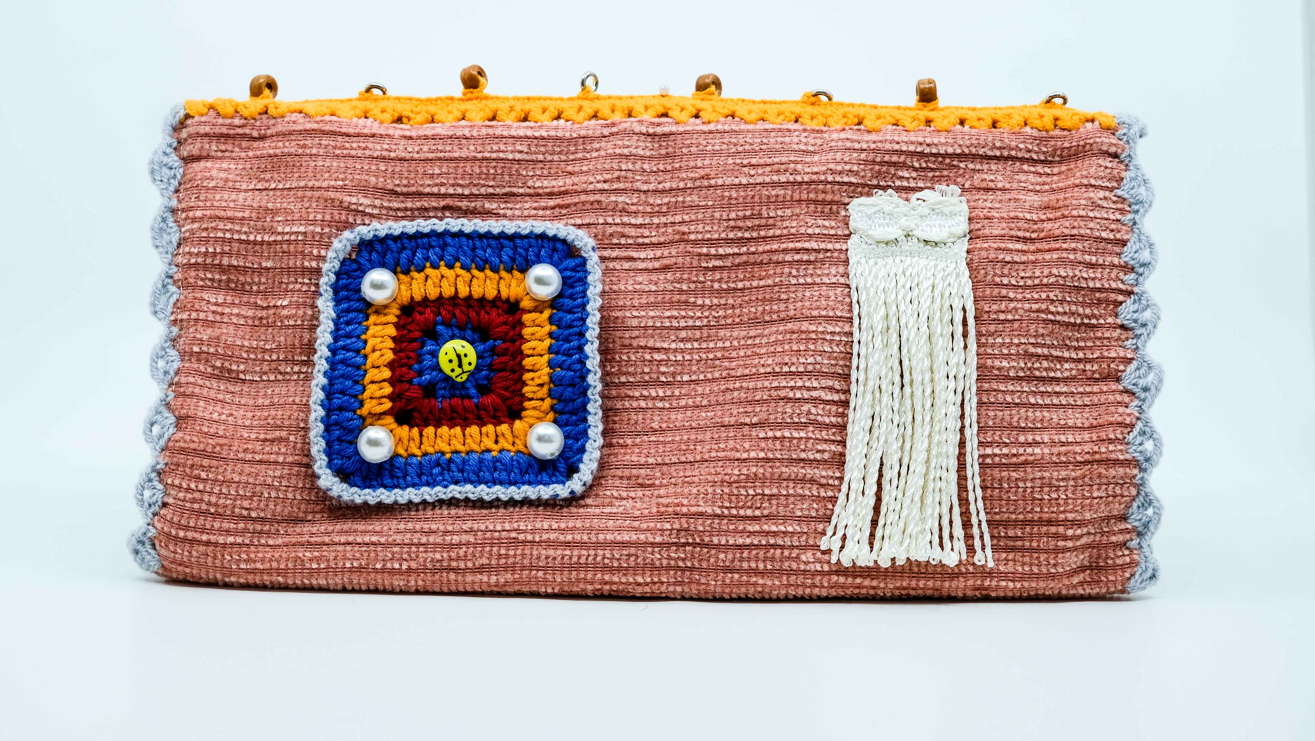 Rankovė - Demencija, Alzheimerio liga sergančių žmonių užimtumo priemonė