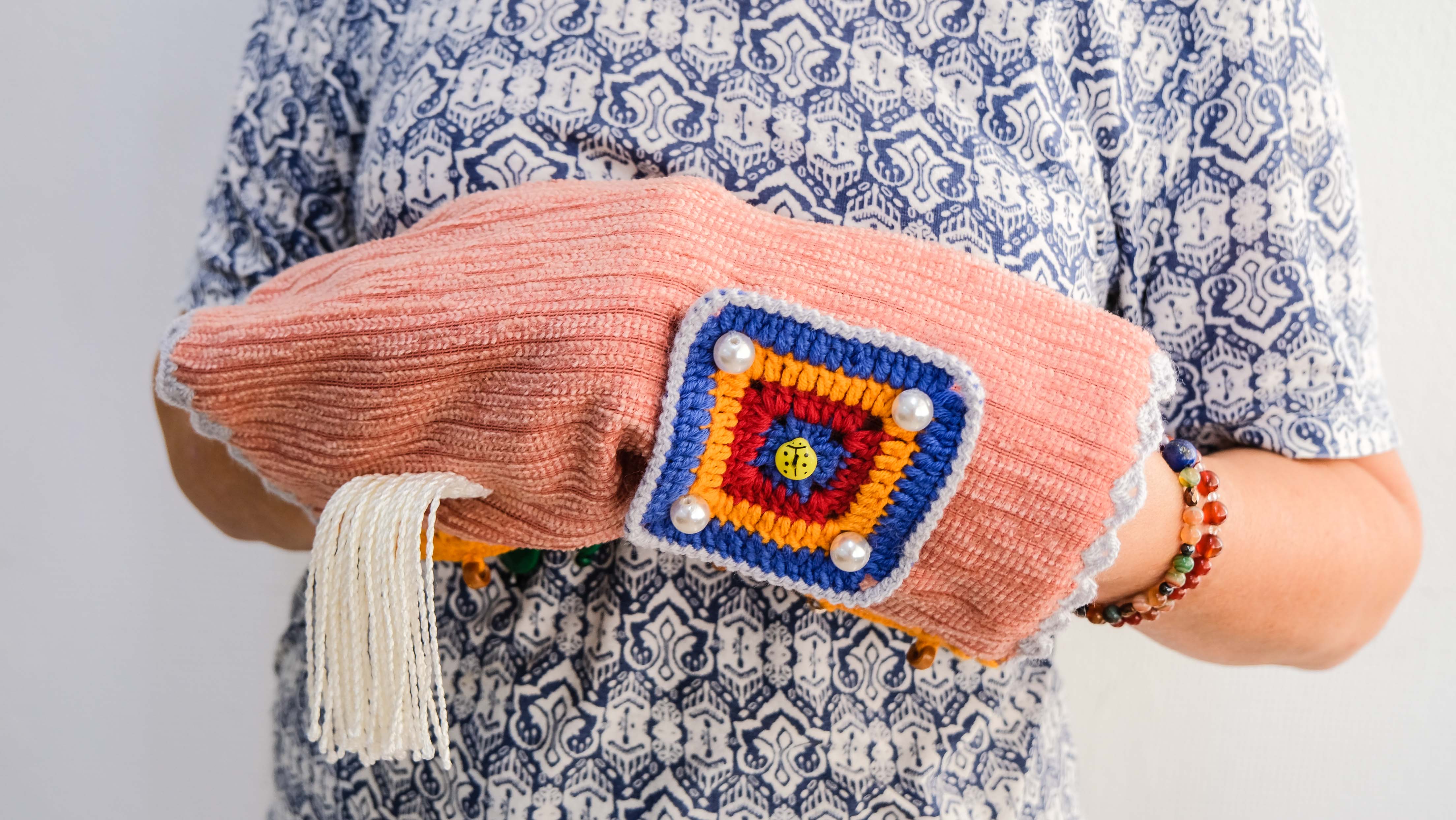 Rankovė - Demencija, Alzheimerio liga sergančių žmonių užimtumo priemonė