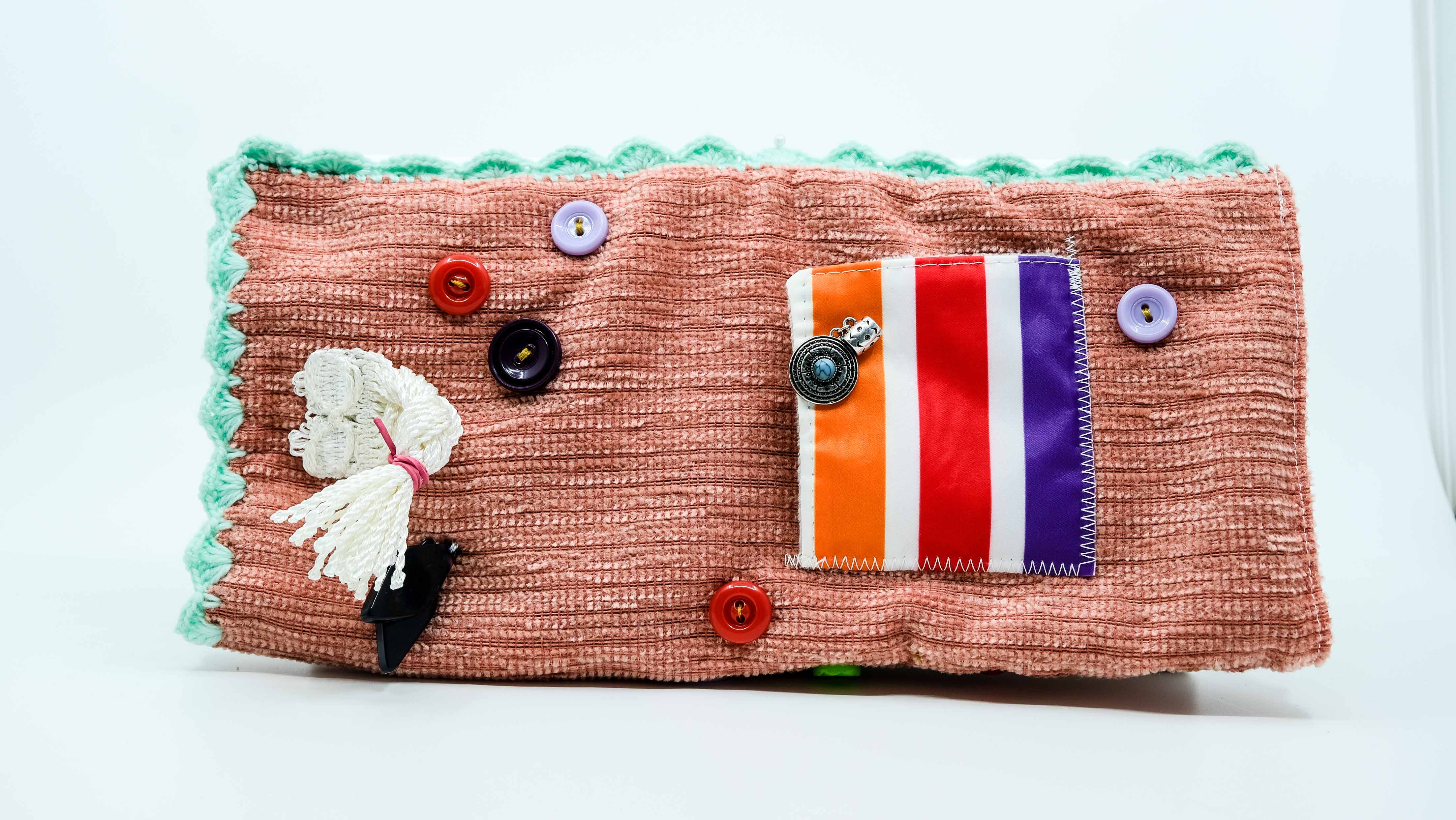 Rankovė - Demencija, Alzheimerio liga sergančių žmonių užimtumo priemonė