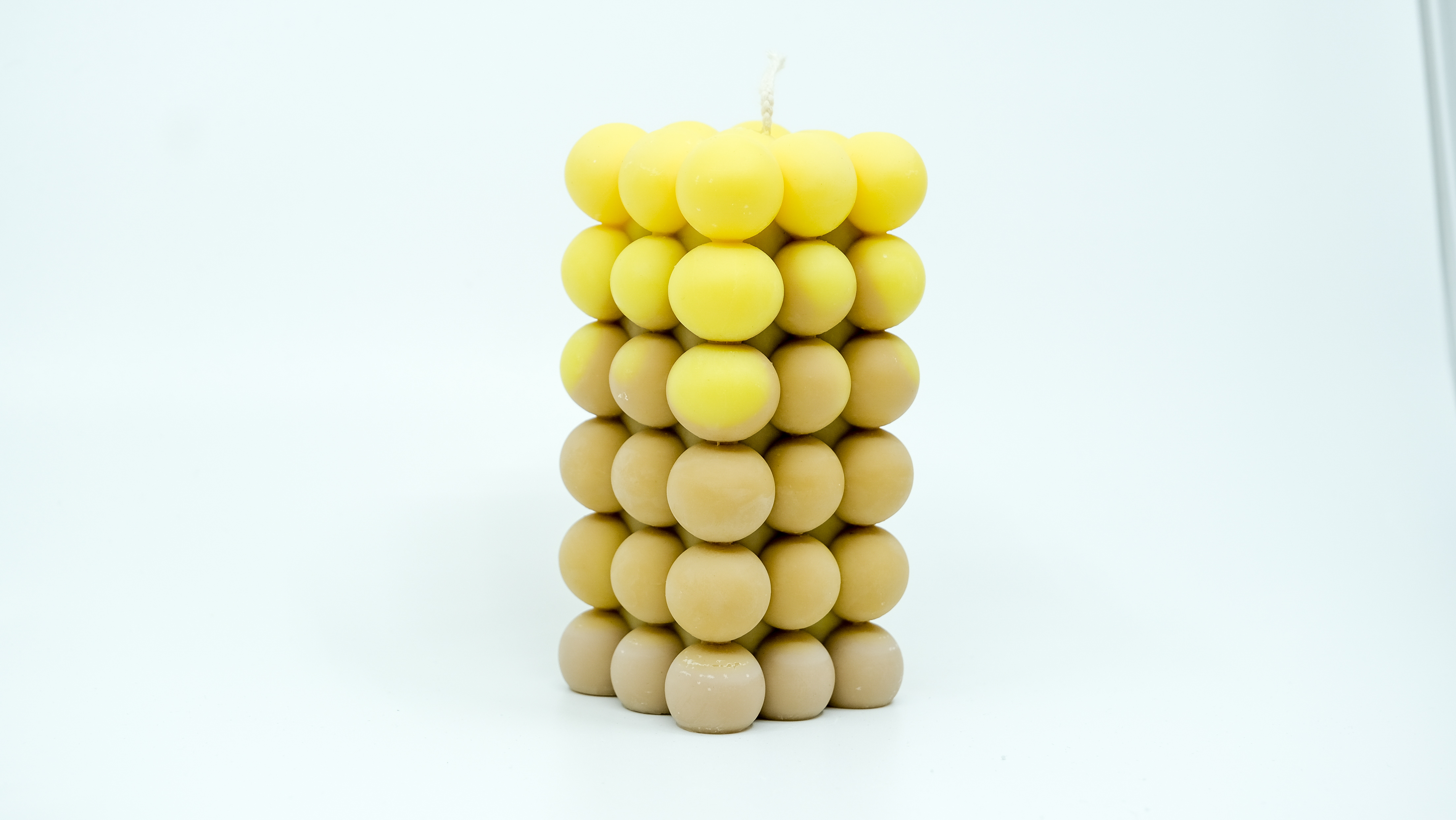 Žvakė - burbulų stulpas