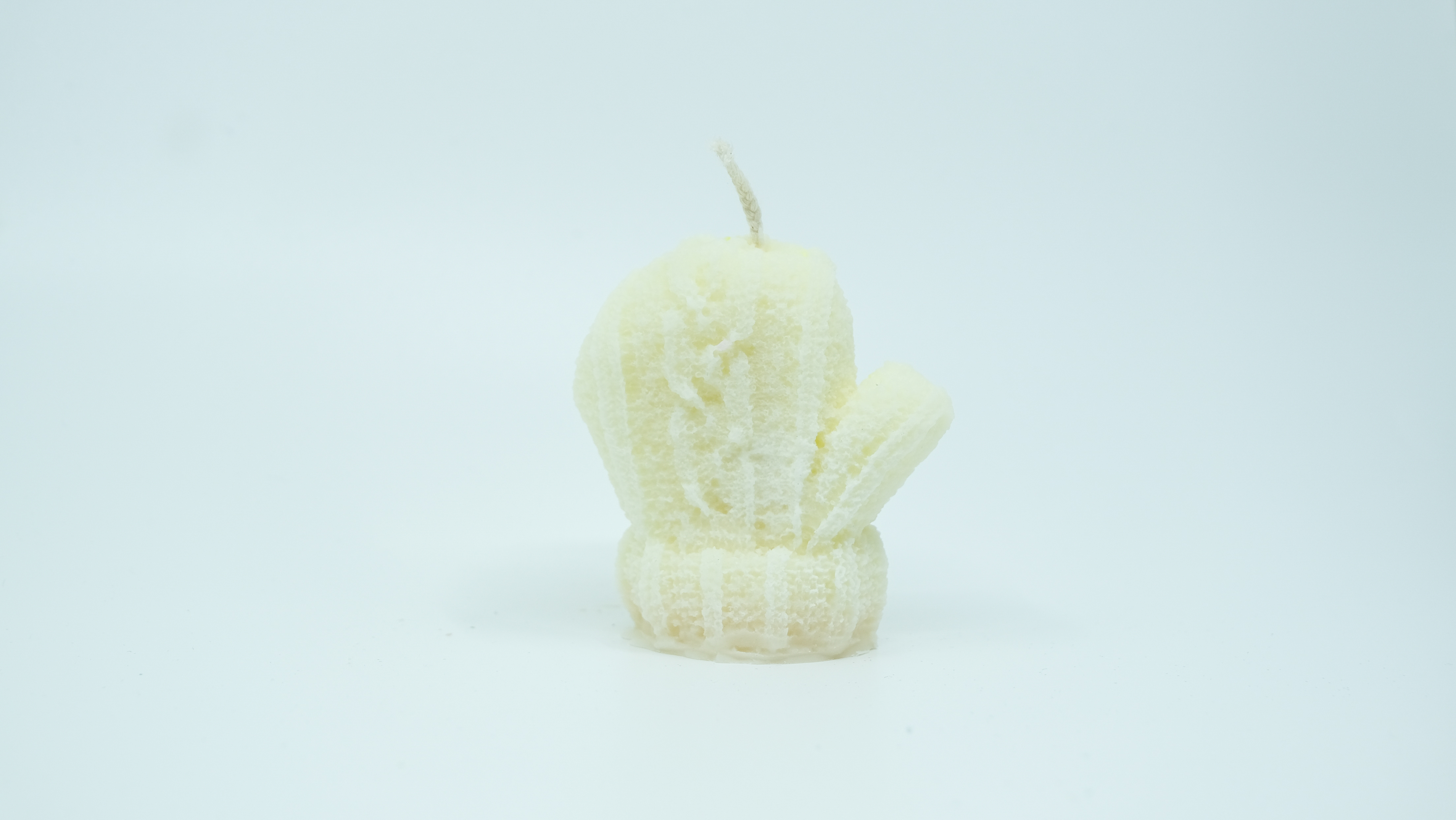 Žvakė - žieminė pirštinė