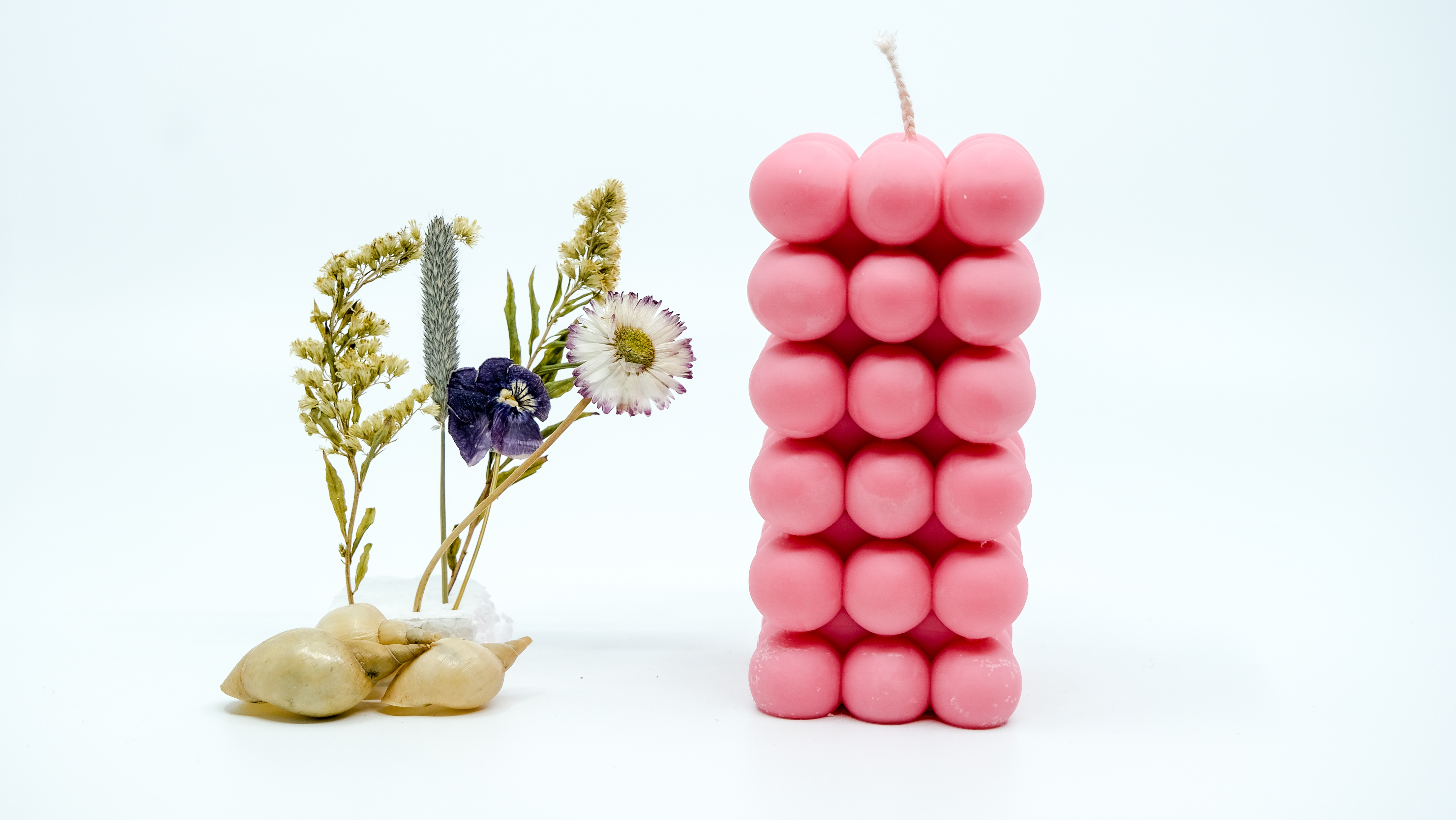 Žvakė - burbulų stulpas