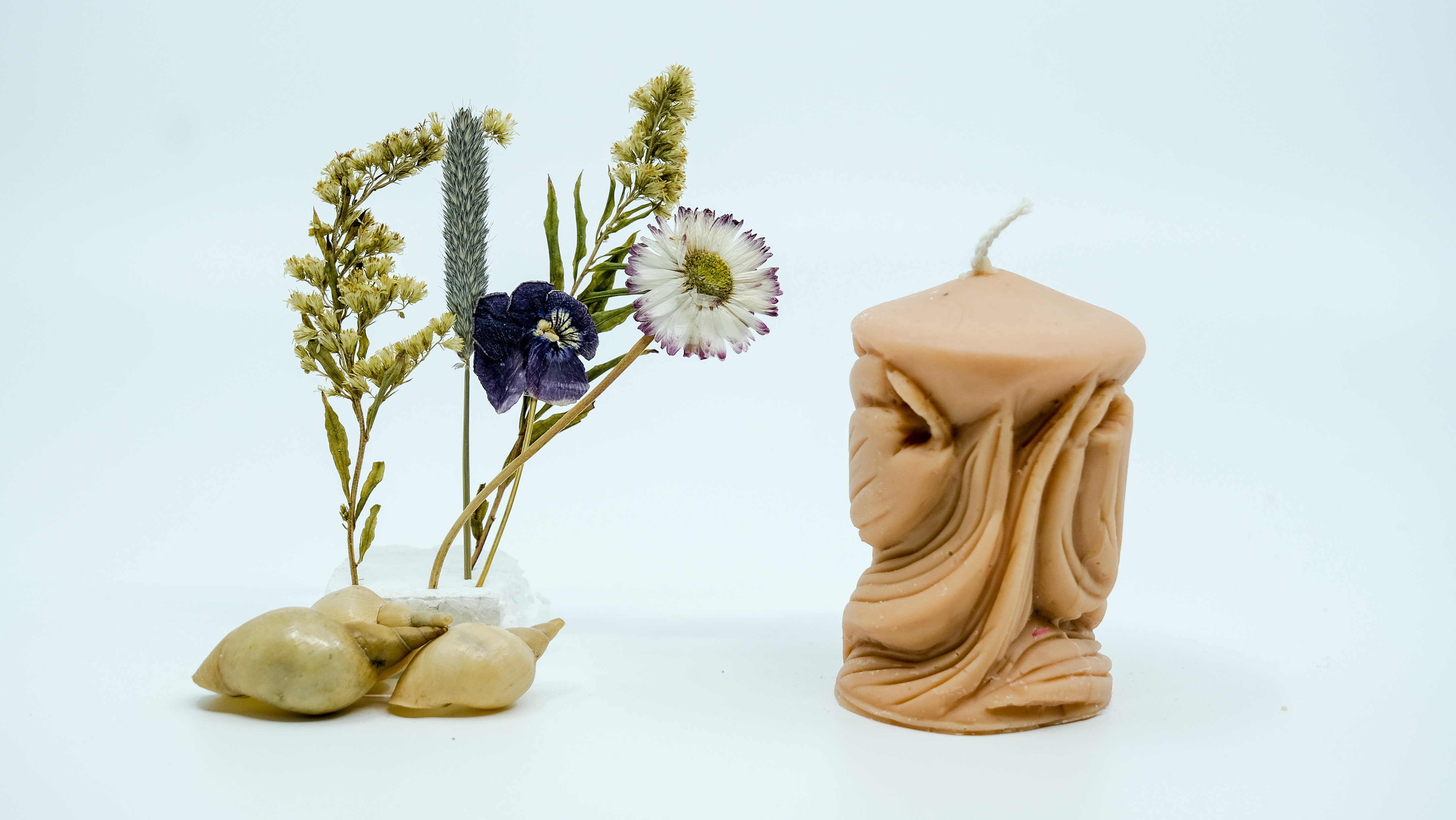 Žvakė - tulpių stulpas