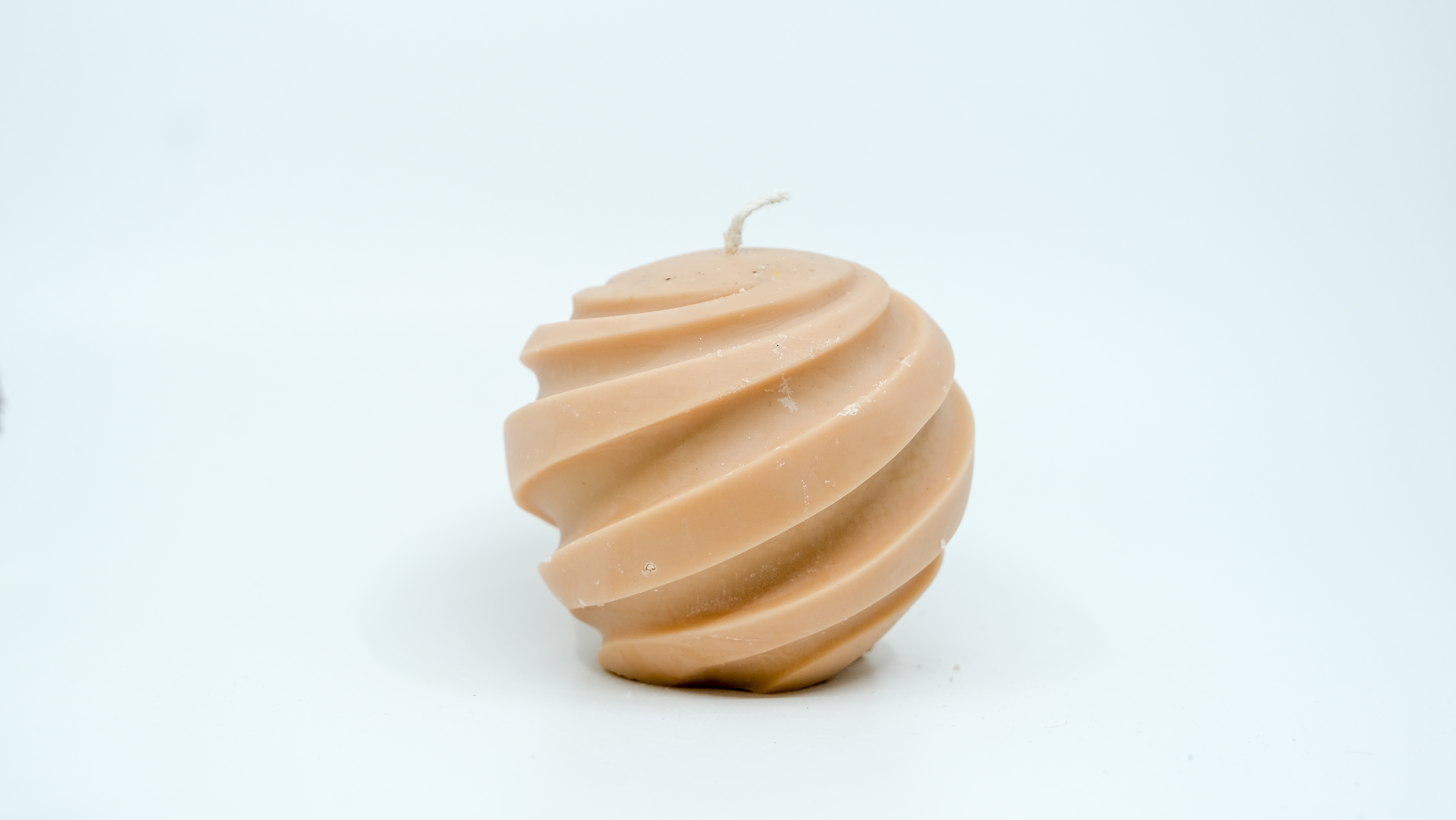 Žvakė - spiralės motyvas