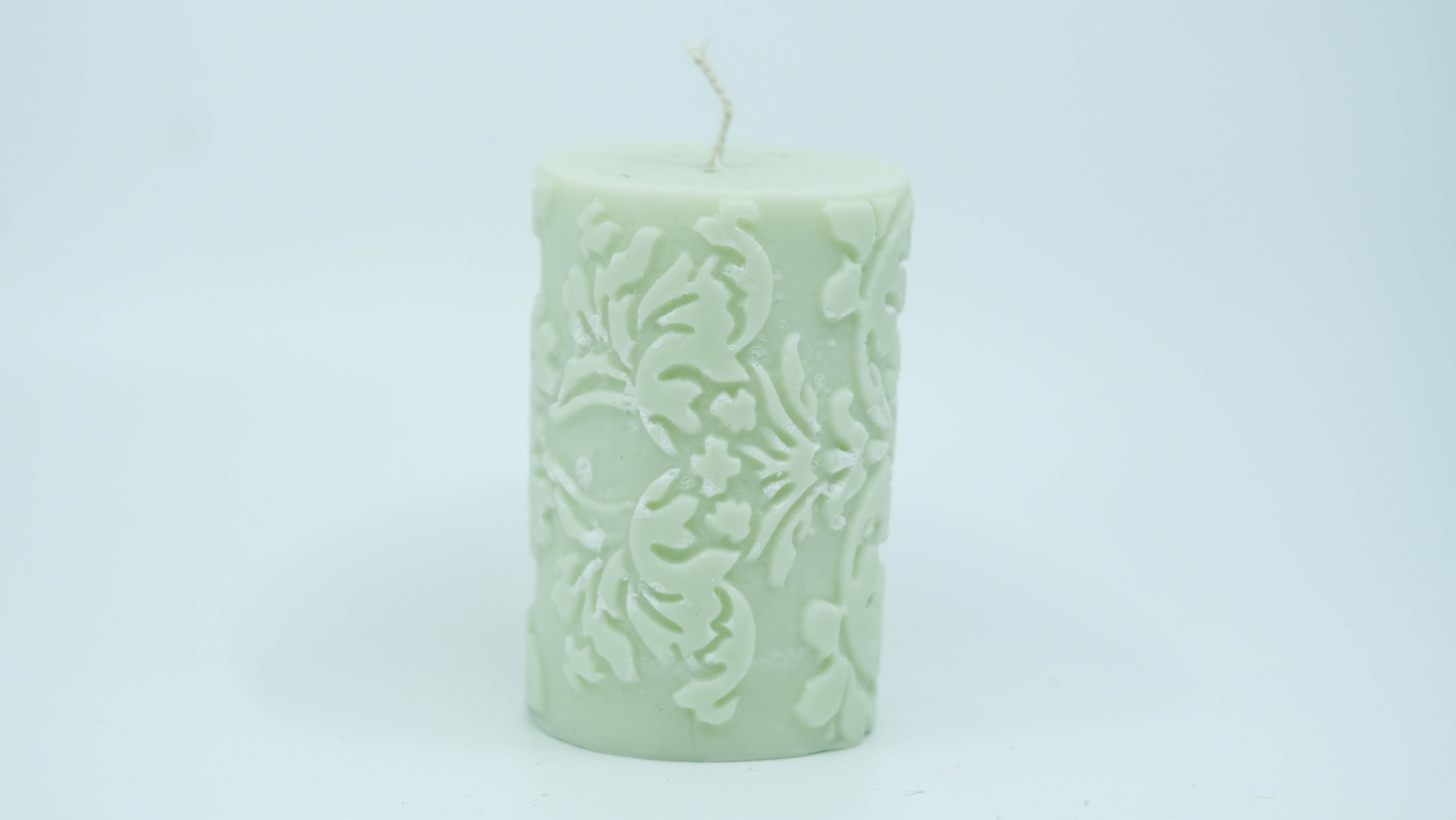 Žvakė - ornamentinė 1