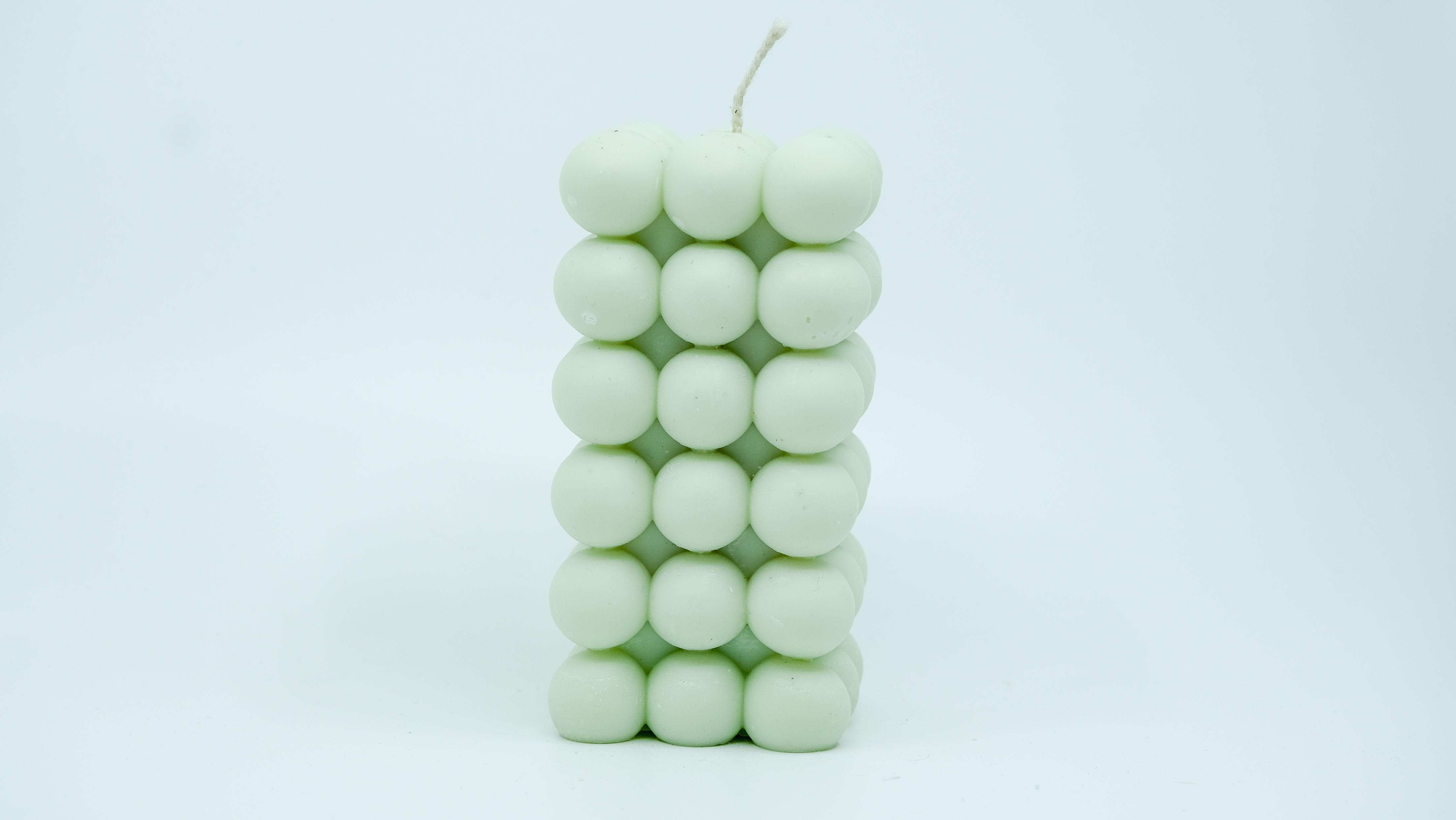 Žvakė - burbulų stulpas