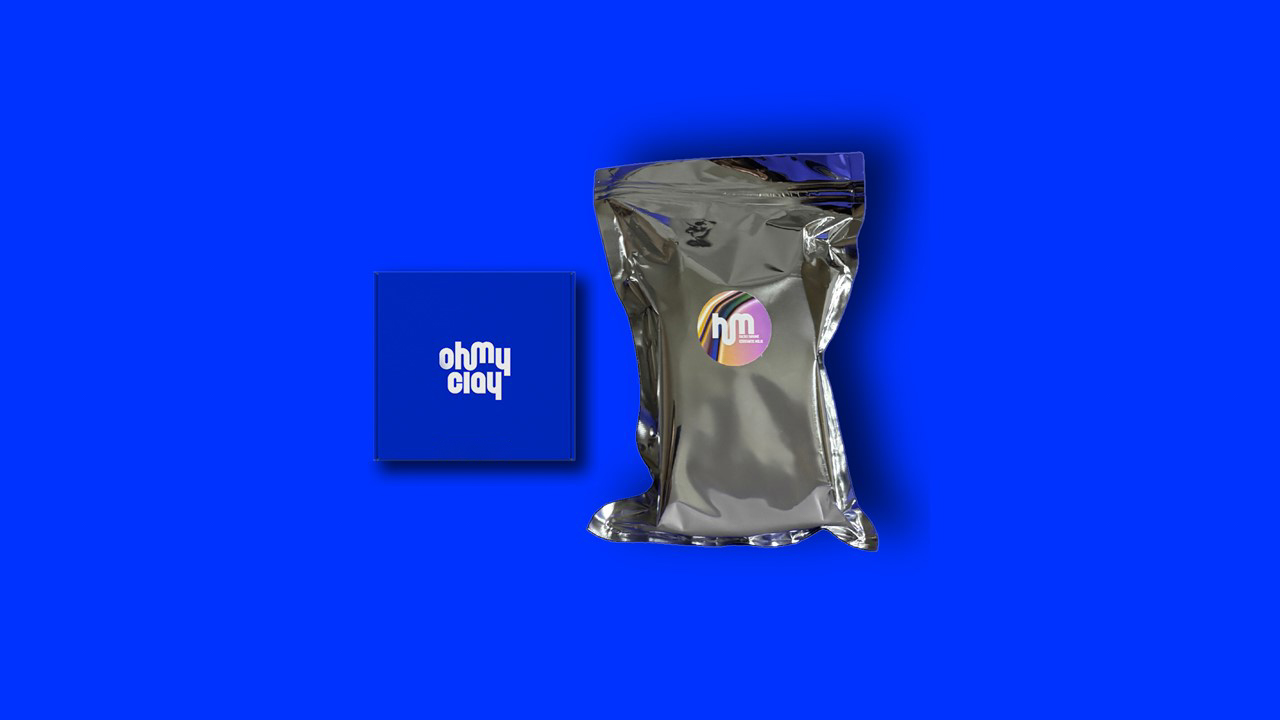 Ore džiūstančio molio ir lako, baltų dažų bei kempinėlės rinkinys