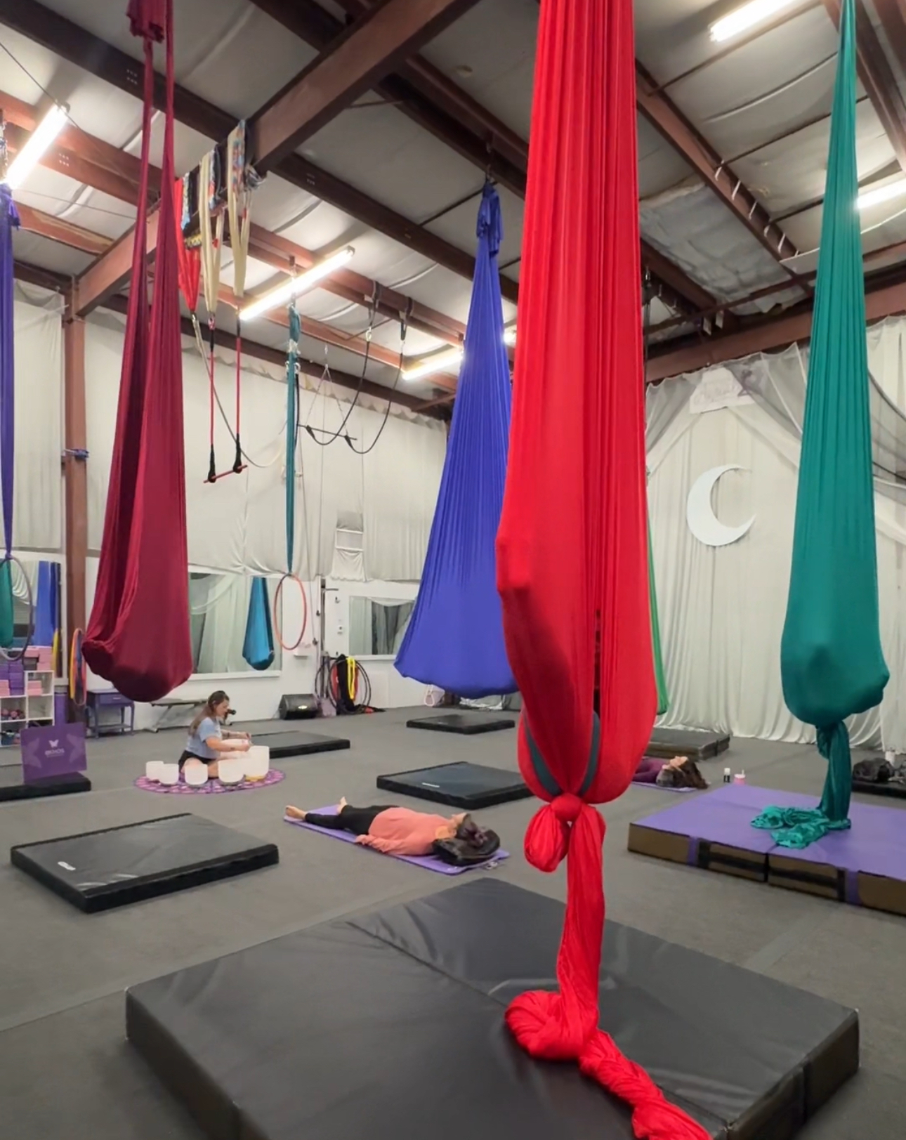 4/6 Sound Bath at Refuge Ariel- *NOT IN THE SILKS*