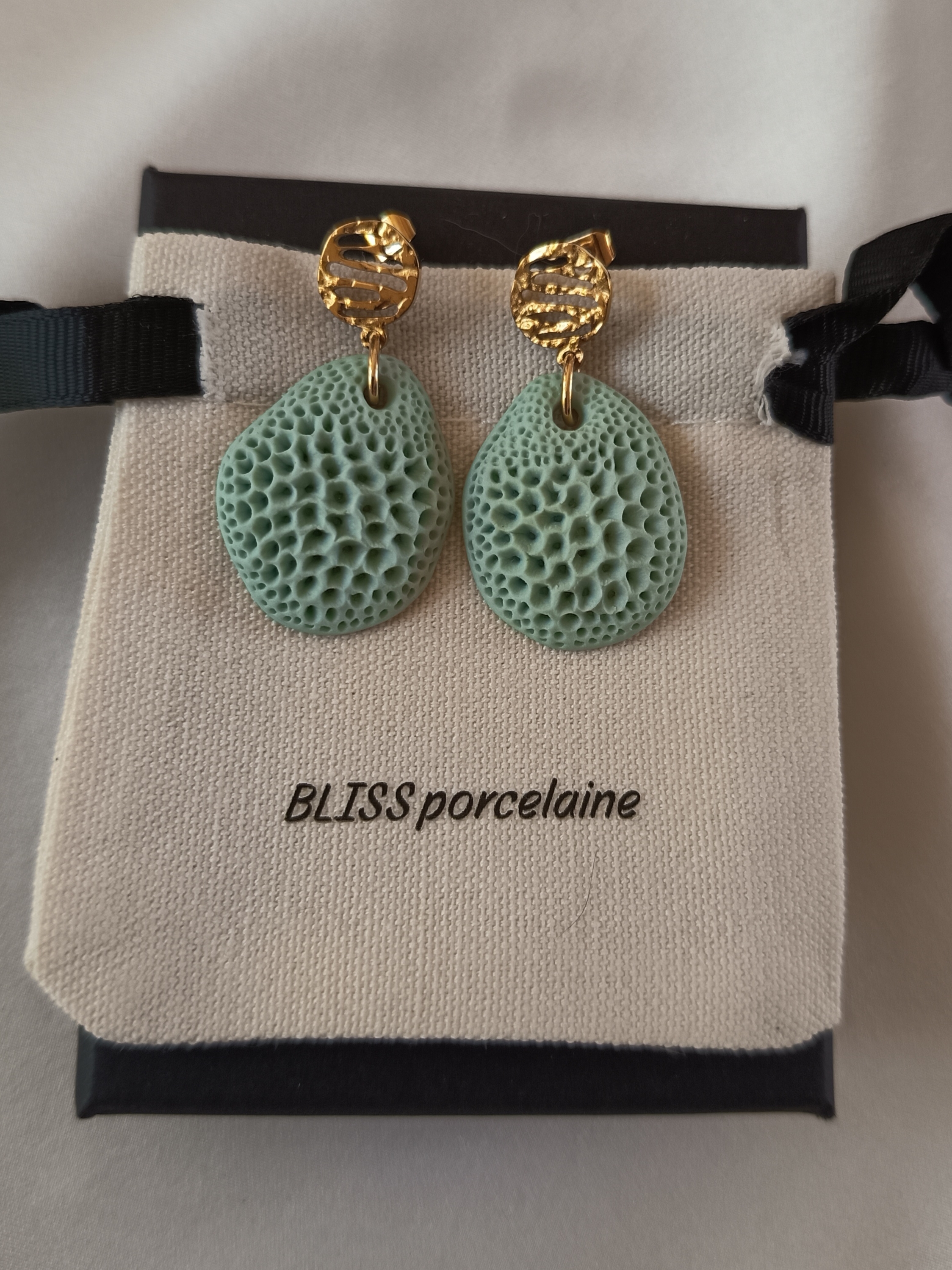 Boucles d'oreilles en porcelaine