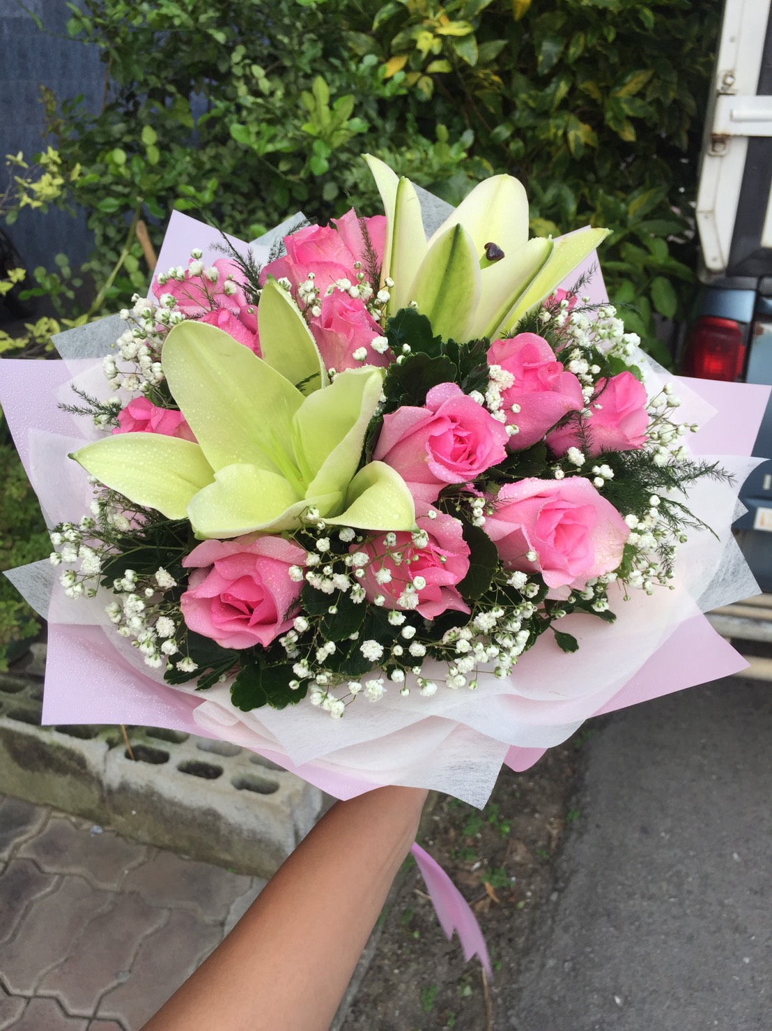 Elegant Mixed Flower Bouquet