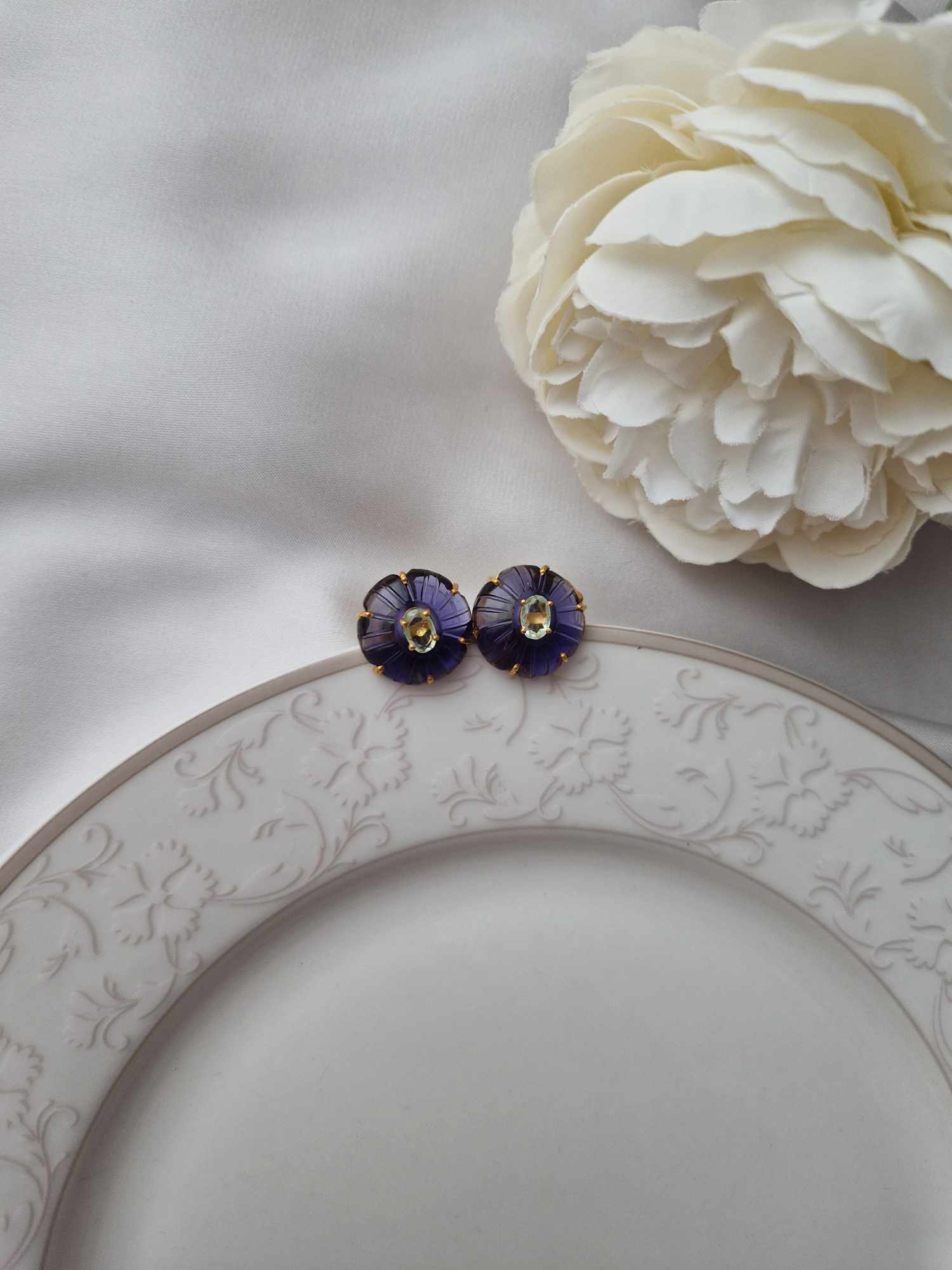 Edelstein Blume Hellblauer Topas oder Amethyst 