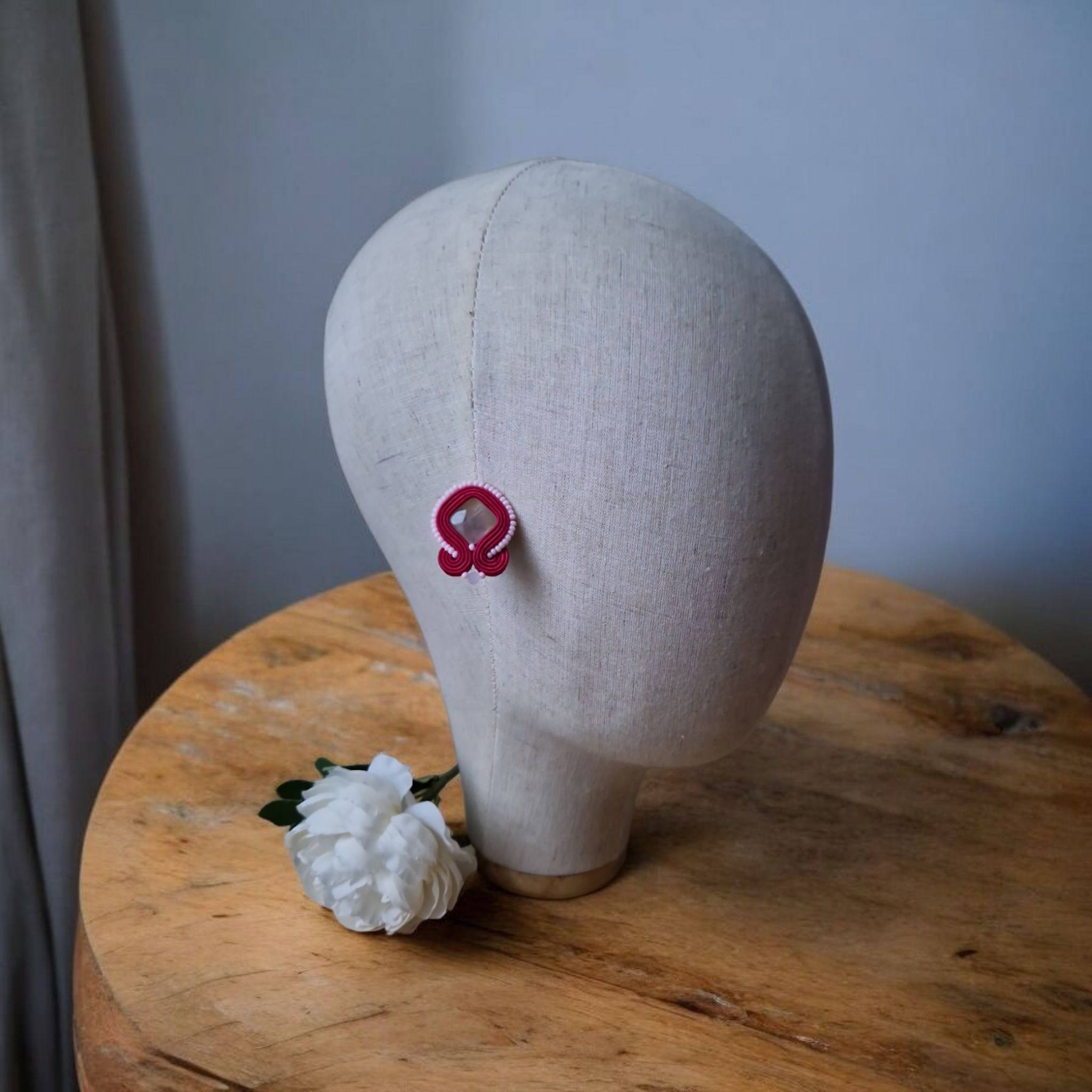 Soutache Ohrstecker mit Rosenquarz