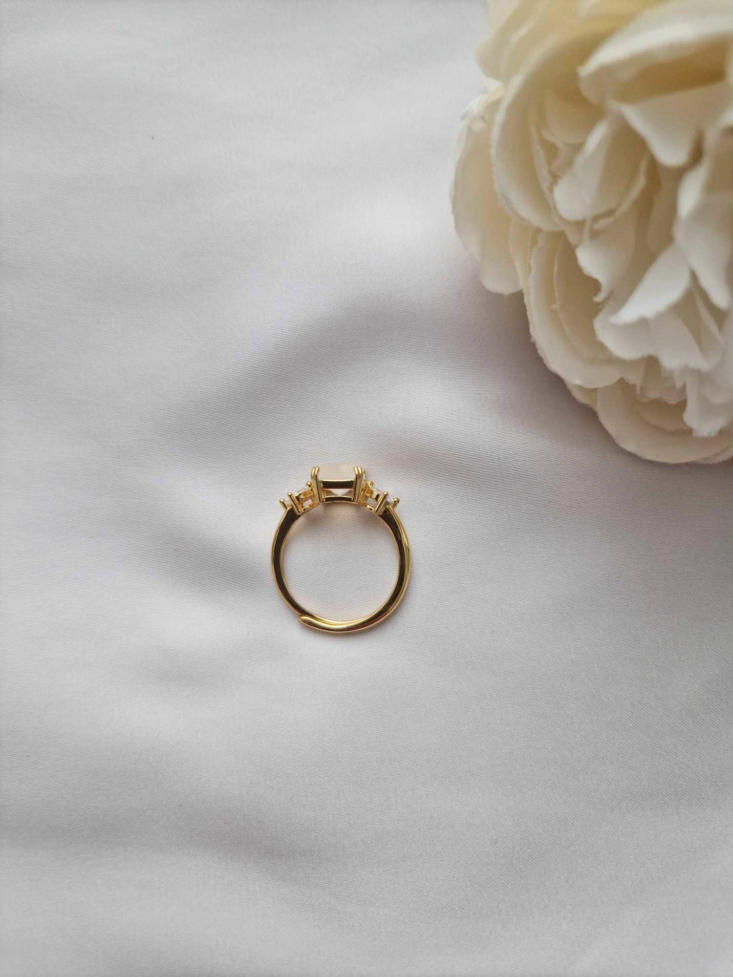 Ringe mit Edelsteinen 