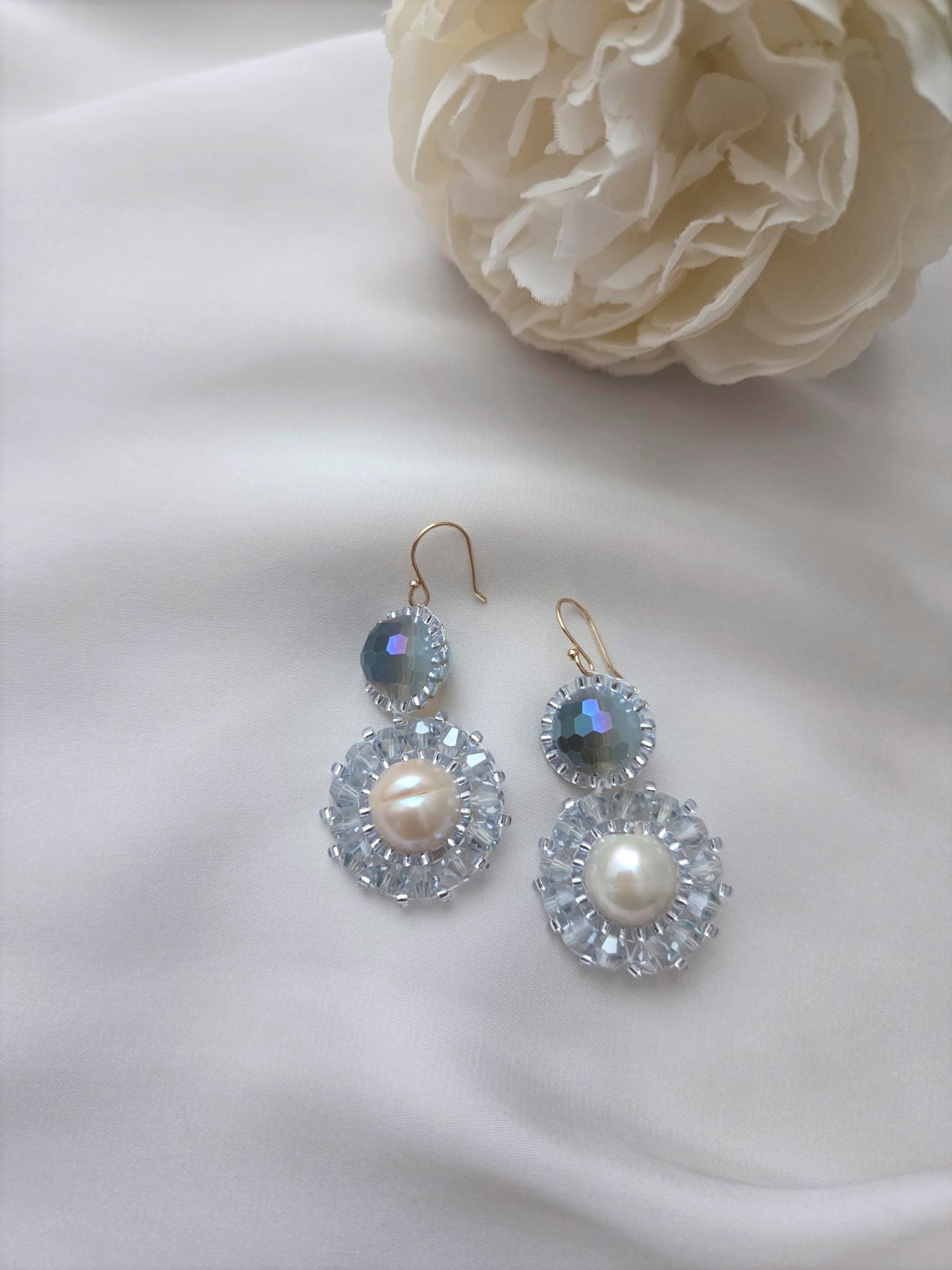 Ohrringe Modell Crystal Pearl Ring