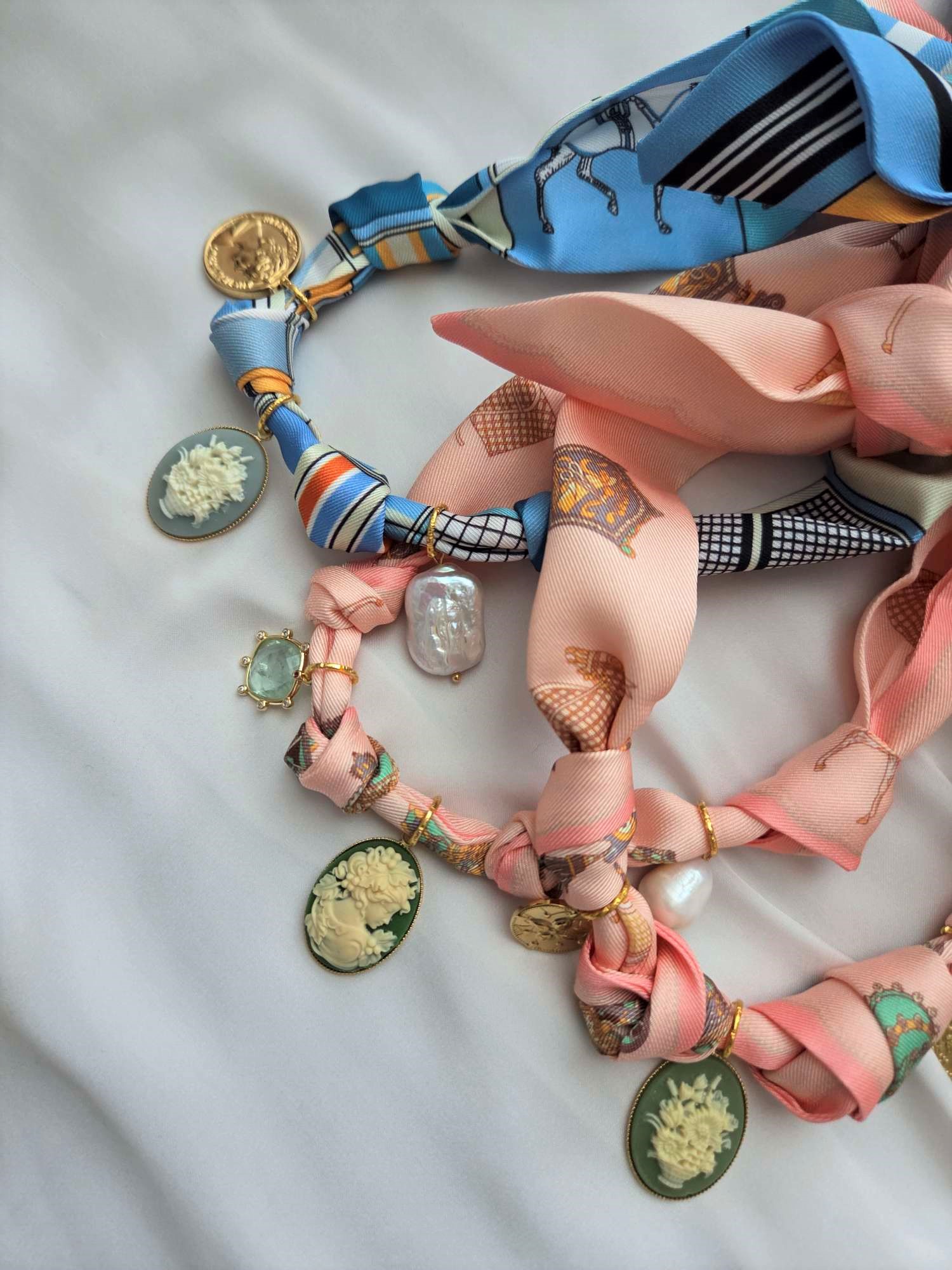 Halstuchkette Modell Iva Cameo Edition