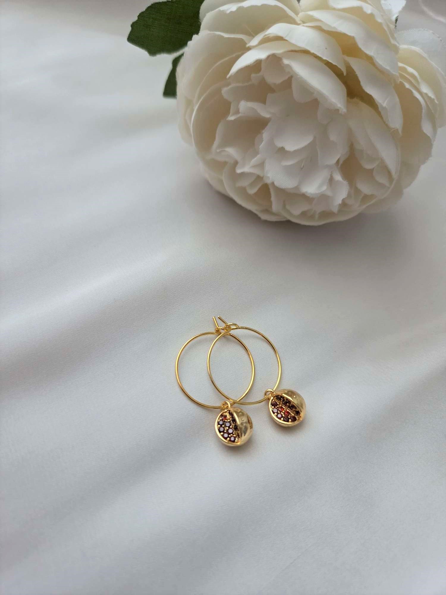 Ohrringe Modell Granatapfel