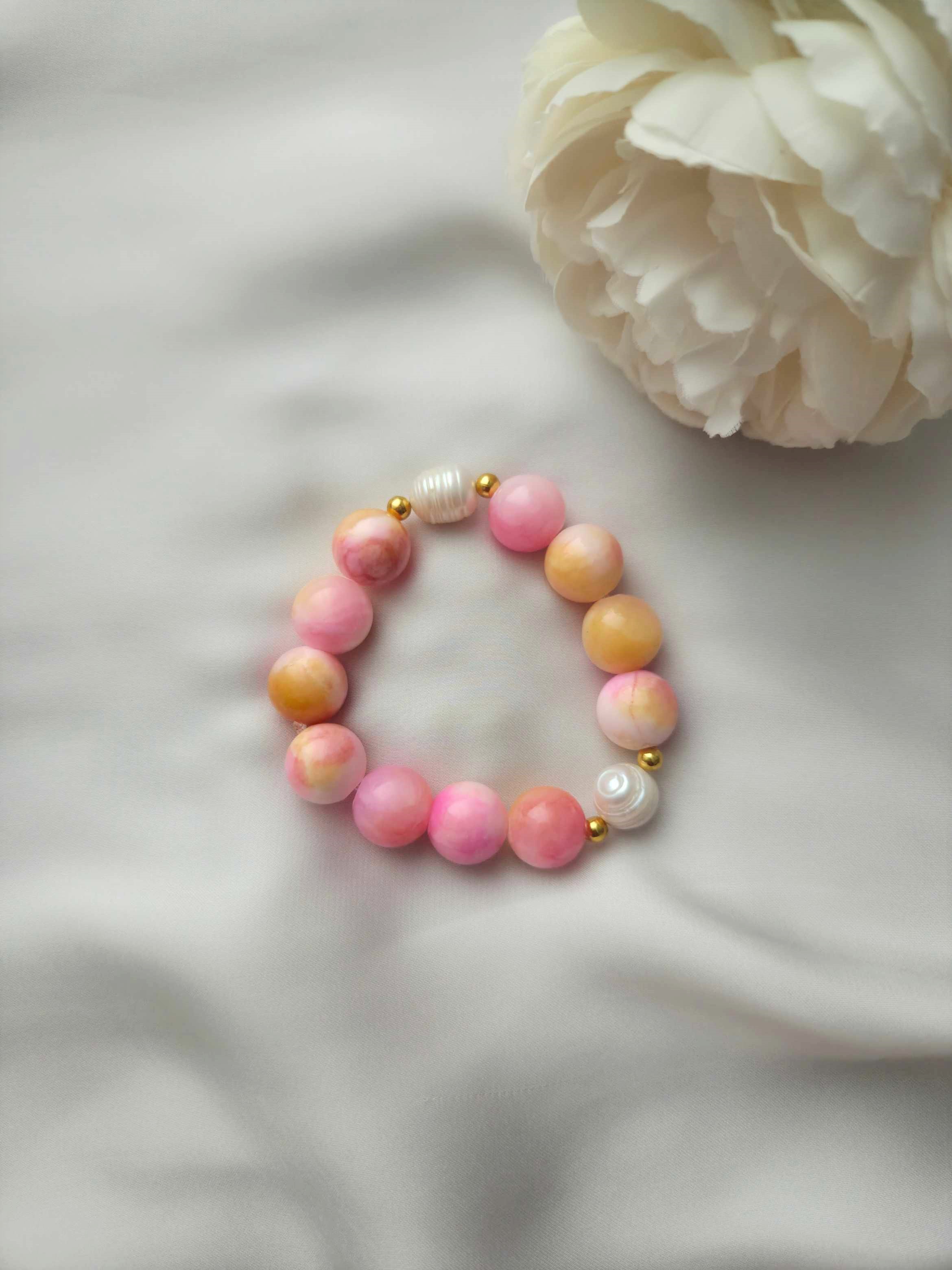 Armband mit persischer Jade und Süßwasserperlen 
