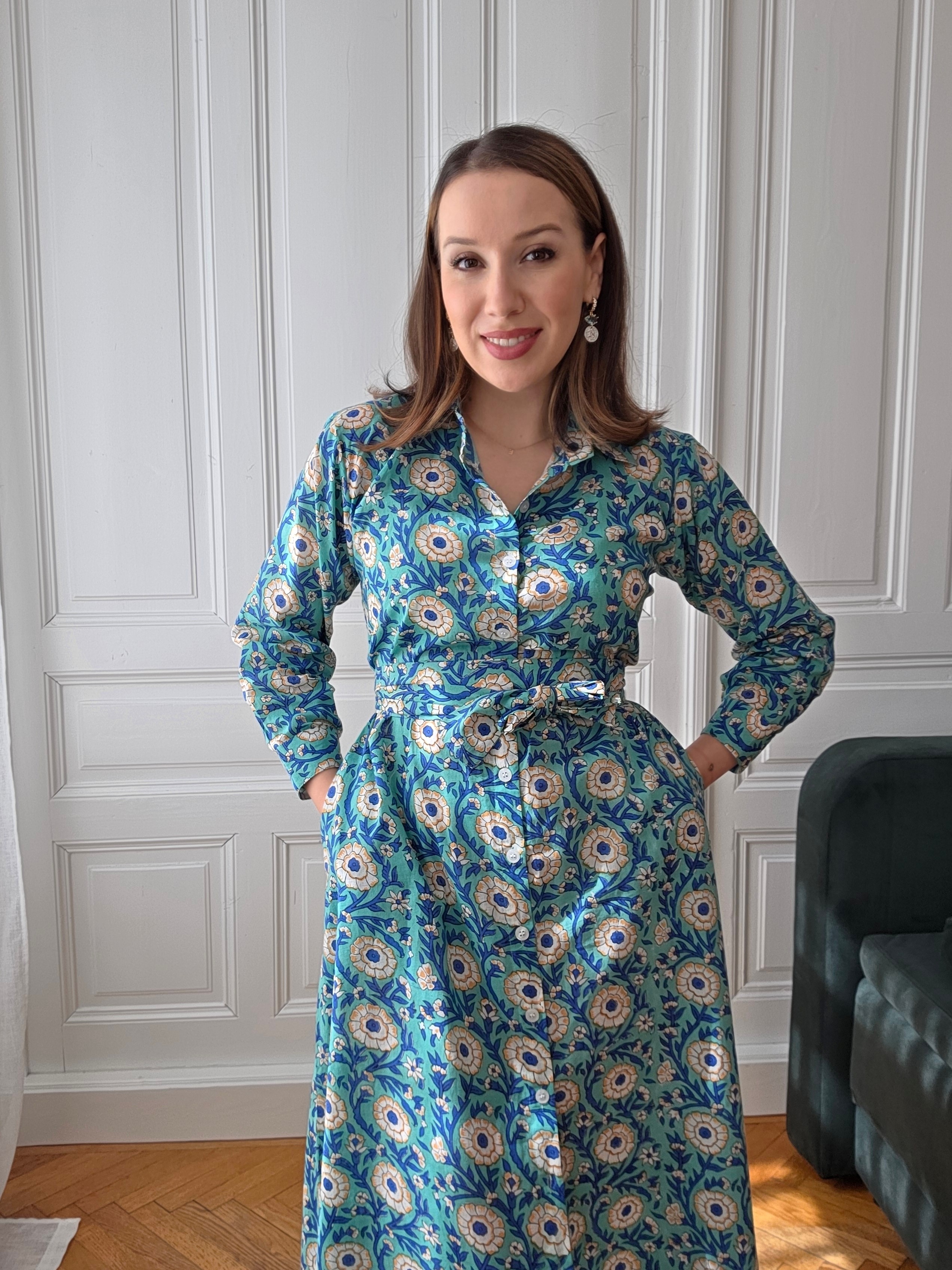 Hemdblusenkleid Modell Bella Hibiskusblüte