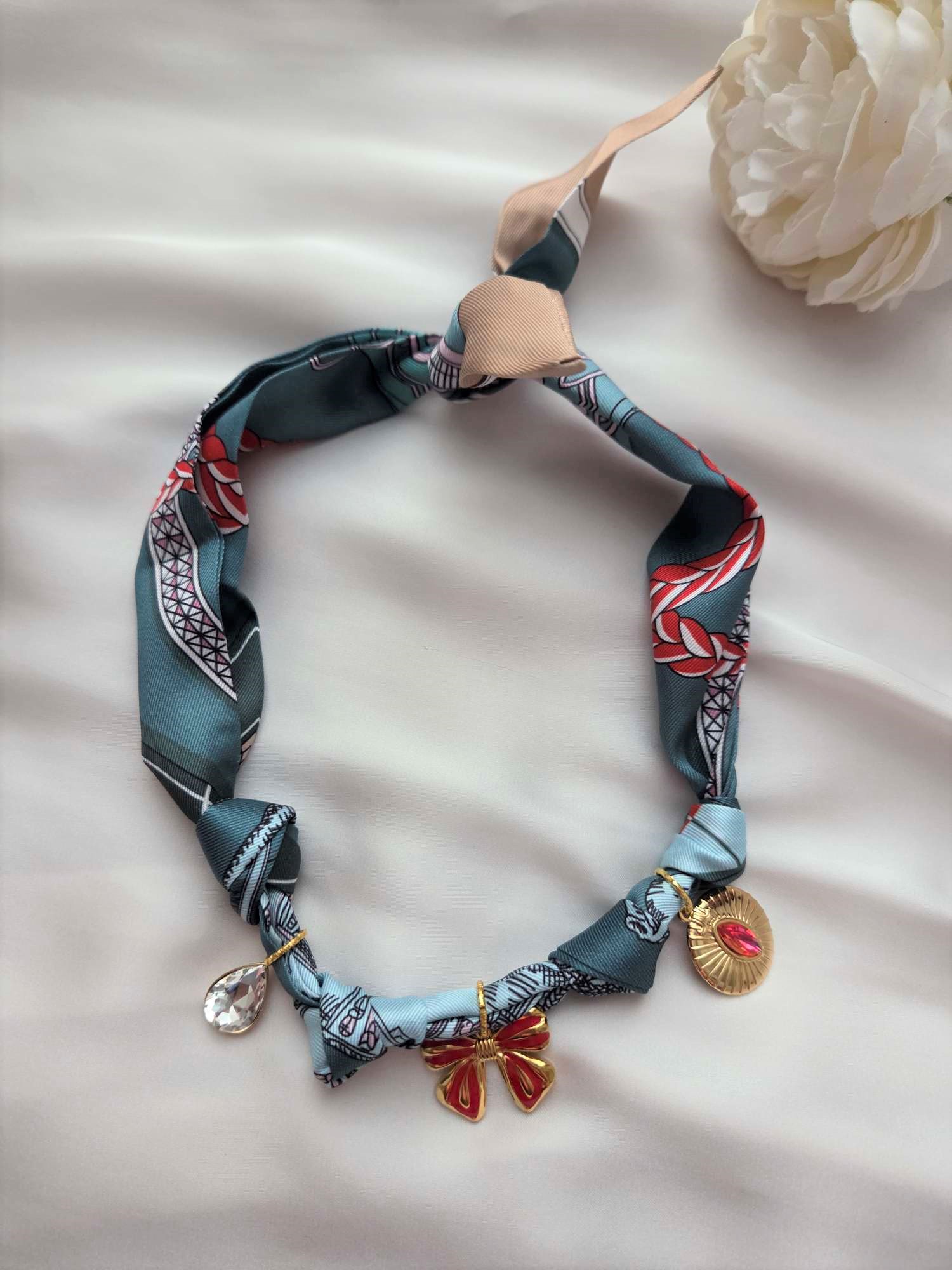 Halstuchkette Modell Iva