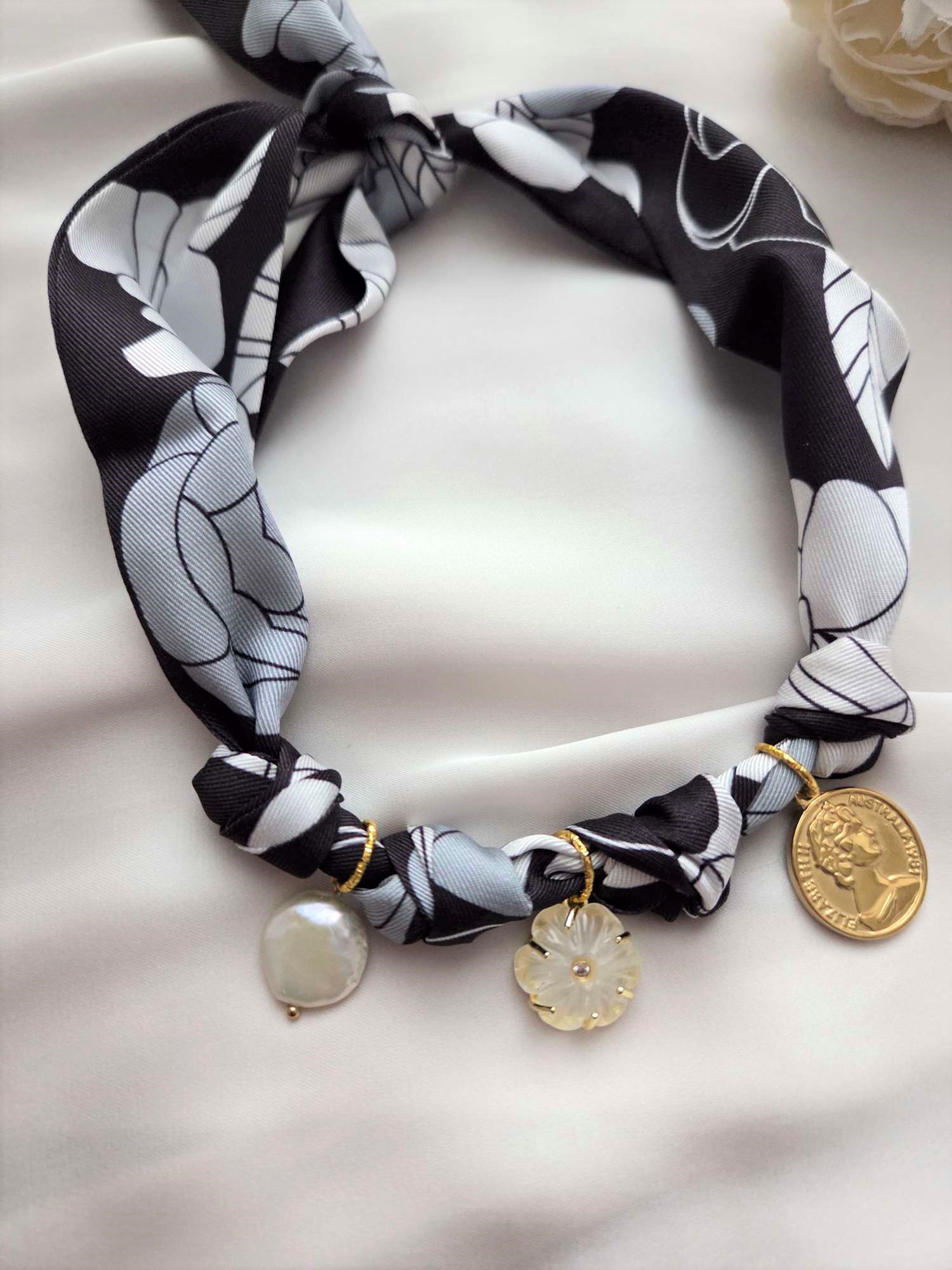 Halstuchkette Modell Iva