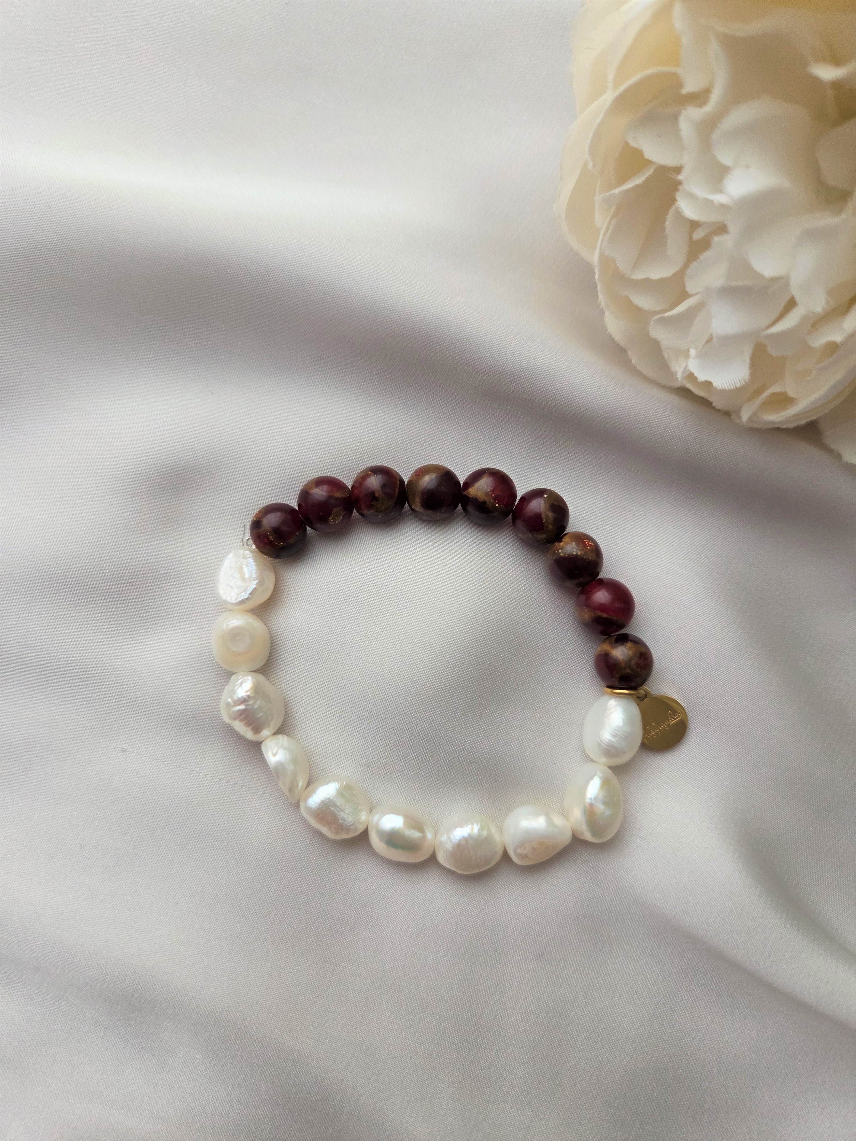 Armband mit Weinrotem Achat und Süßwasserperlen