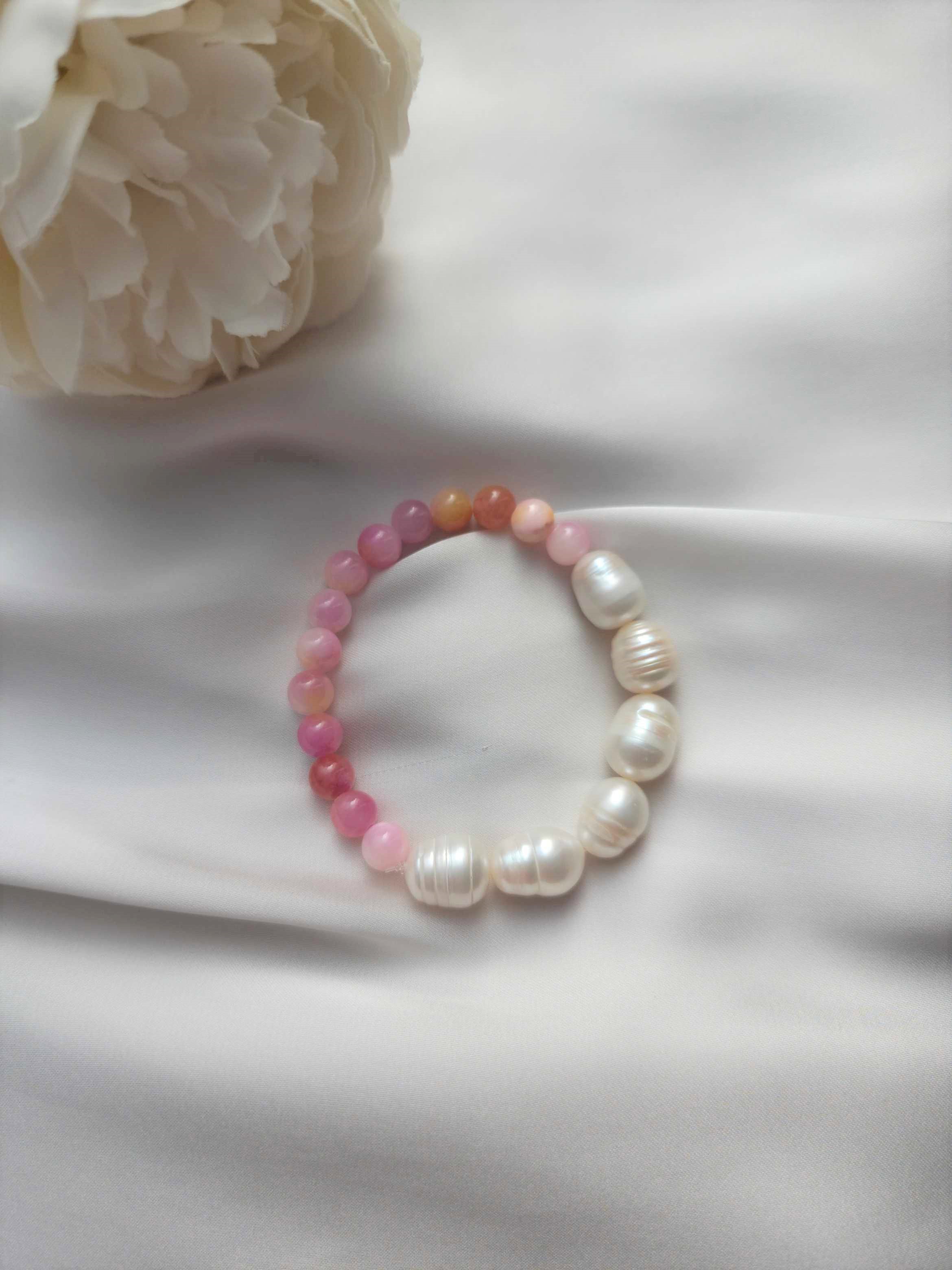 Armband mit persischer Jade und Süßwasserperlen 