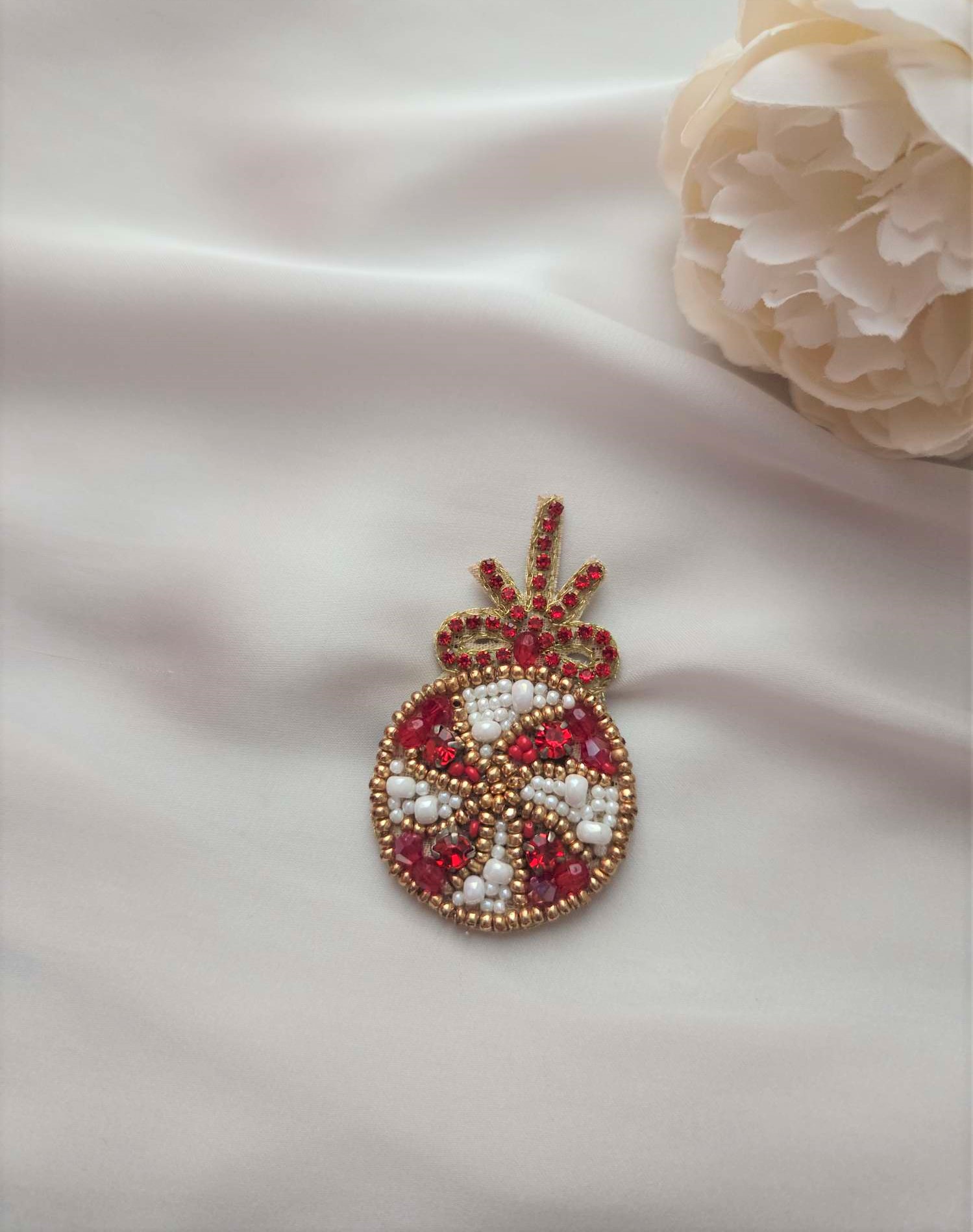 Weihnachtliche Broschen 19€-29€